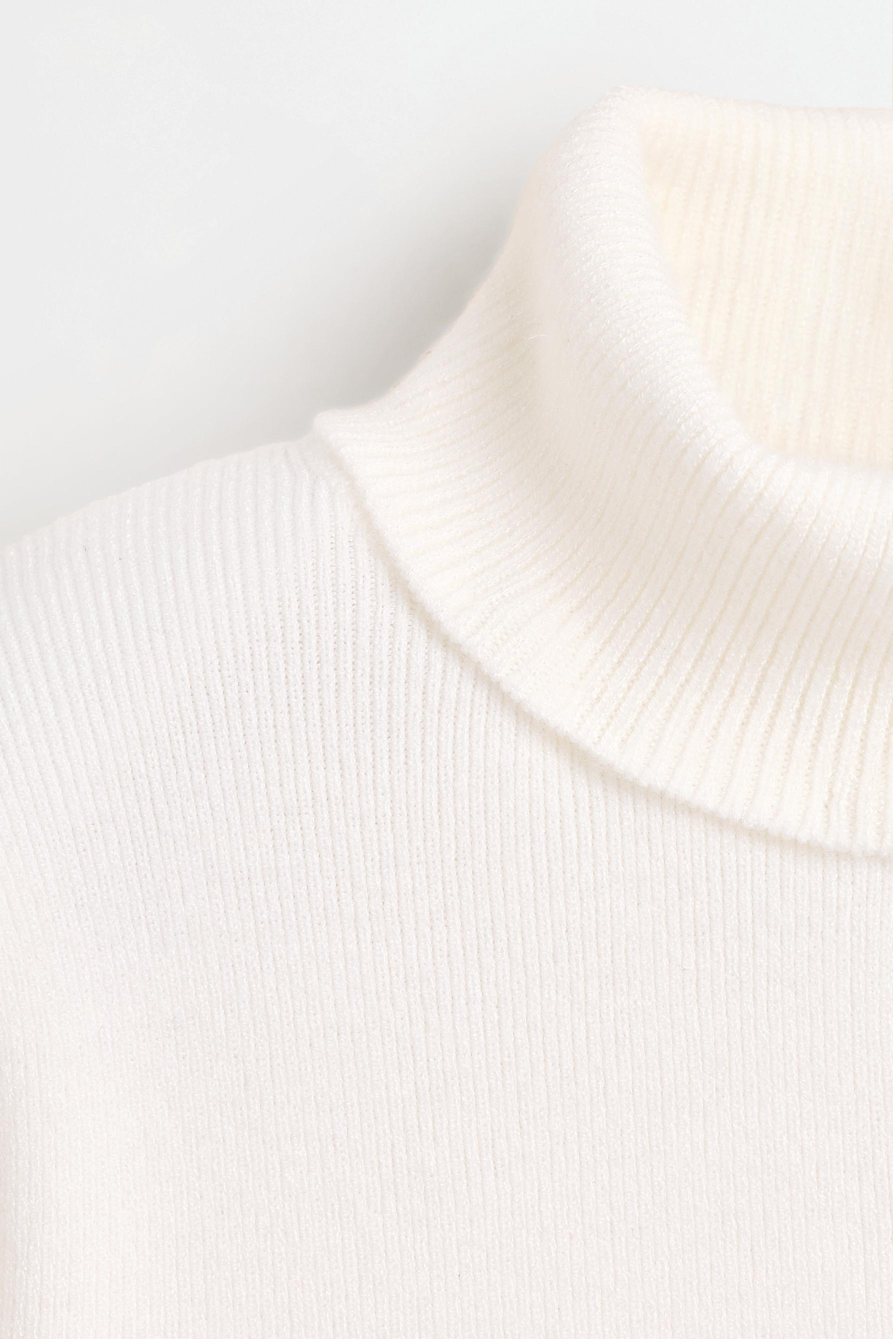 Roll neck sweater — ECRU