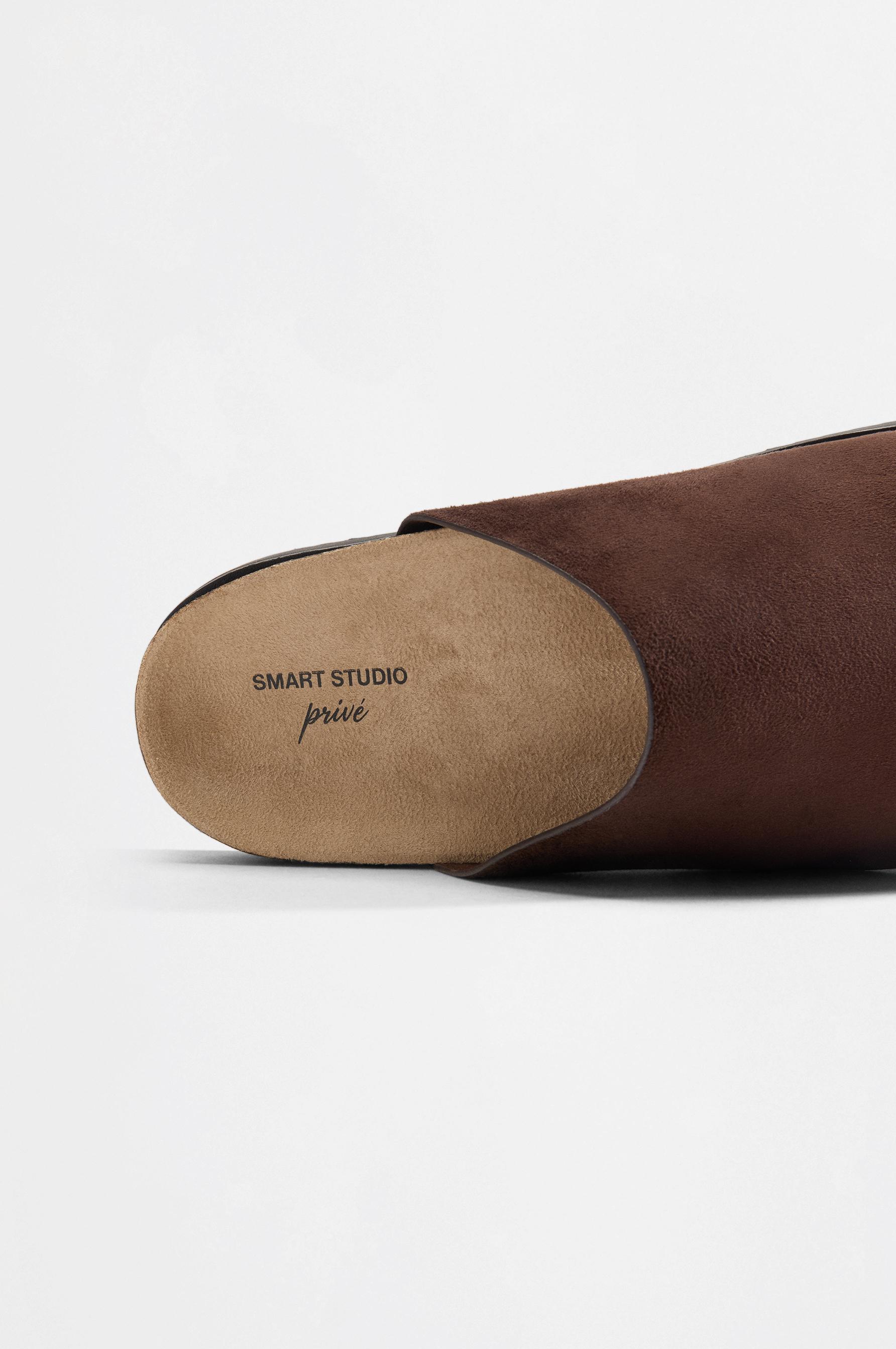 Dress clogs — BROWN