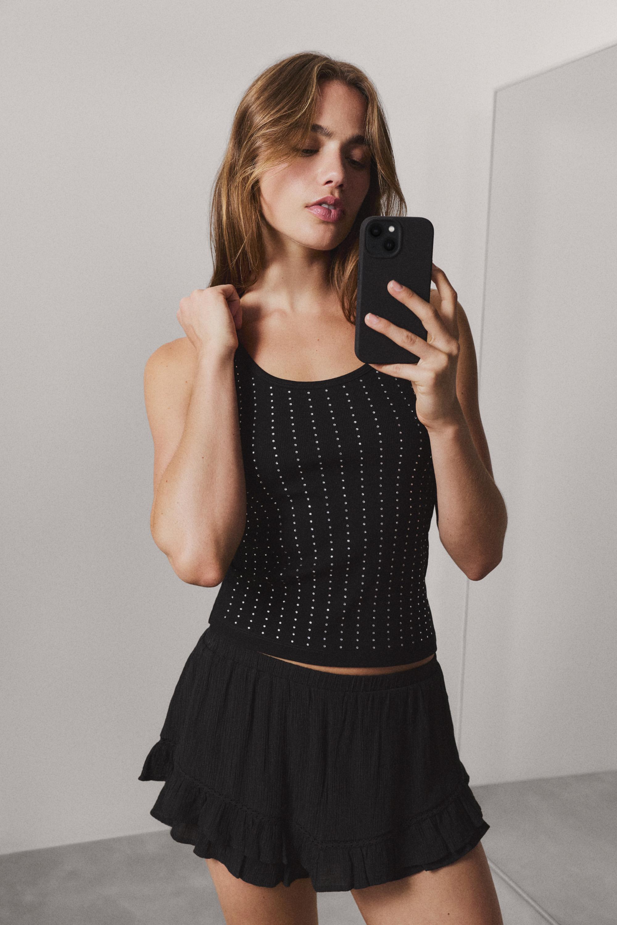 Flowing ruffled skort — BLACK