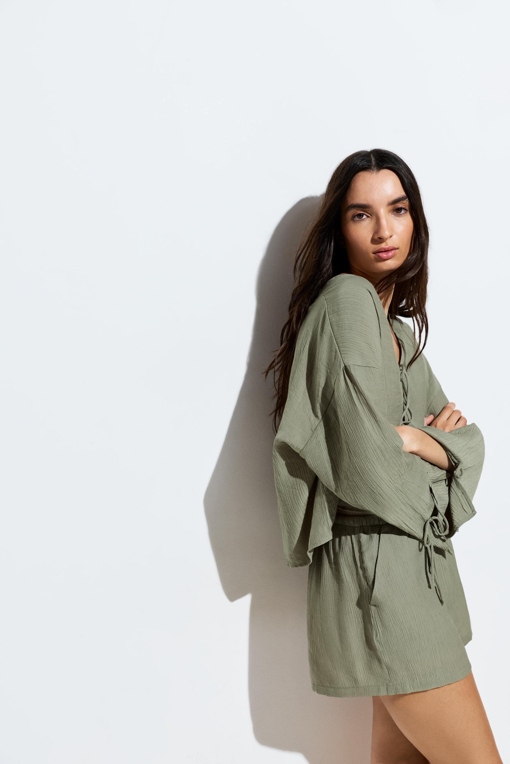 Textured shorts — PALE KHAKI