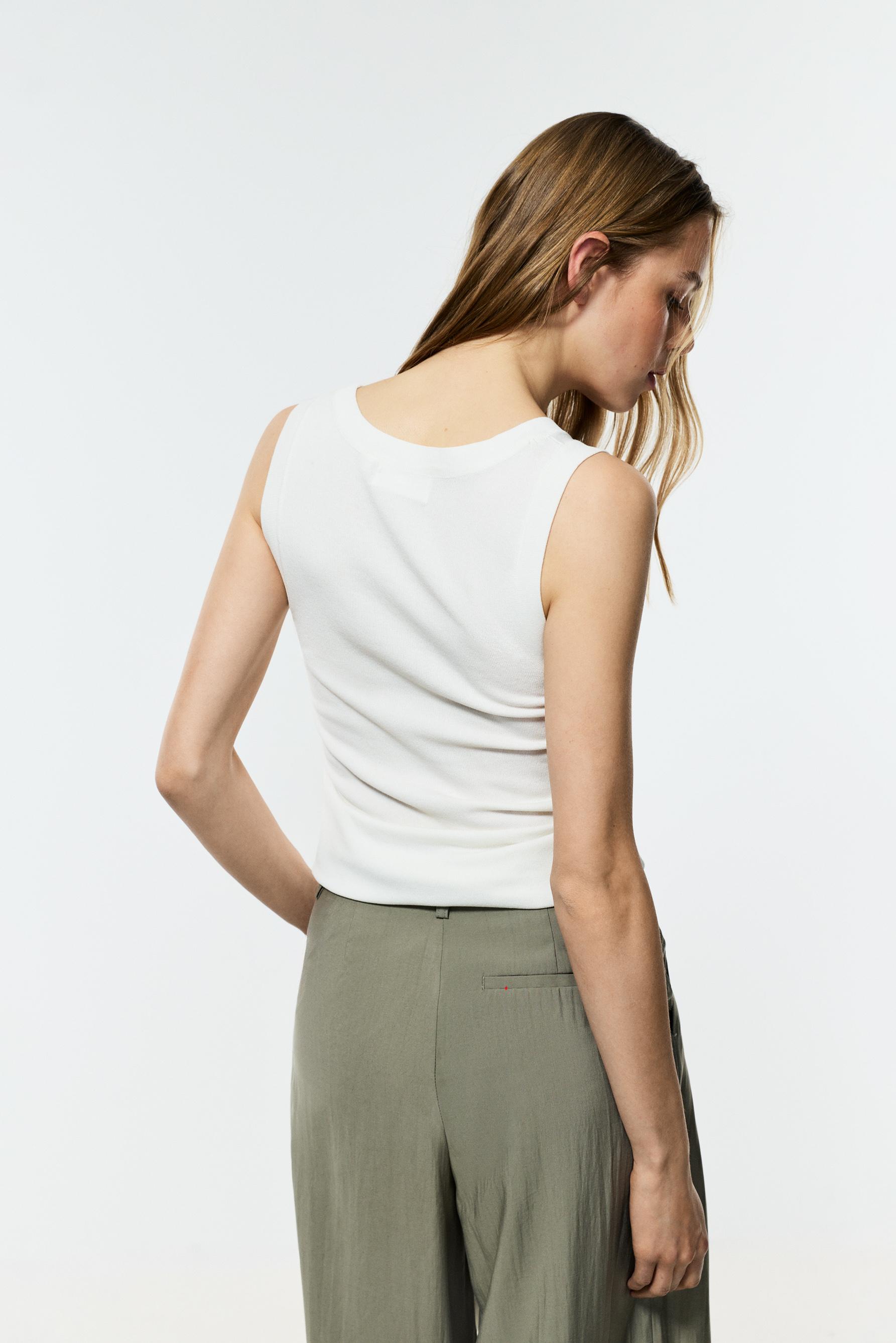 Basic flowing knit top — WHITE