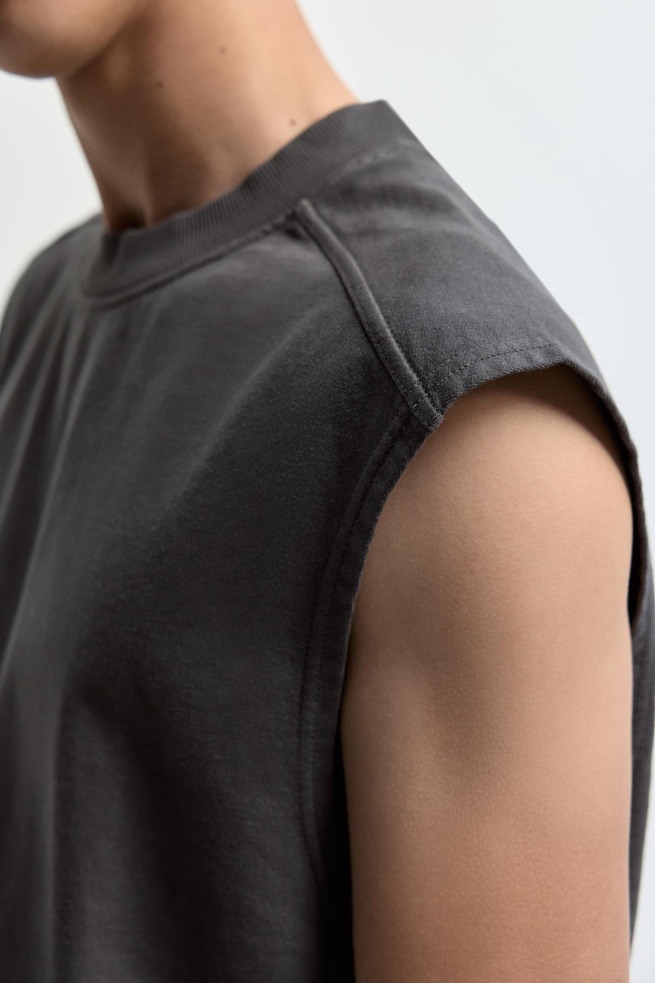 Washed-effect sleeveless sweatshirt — BLACK