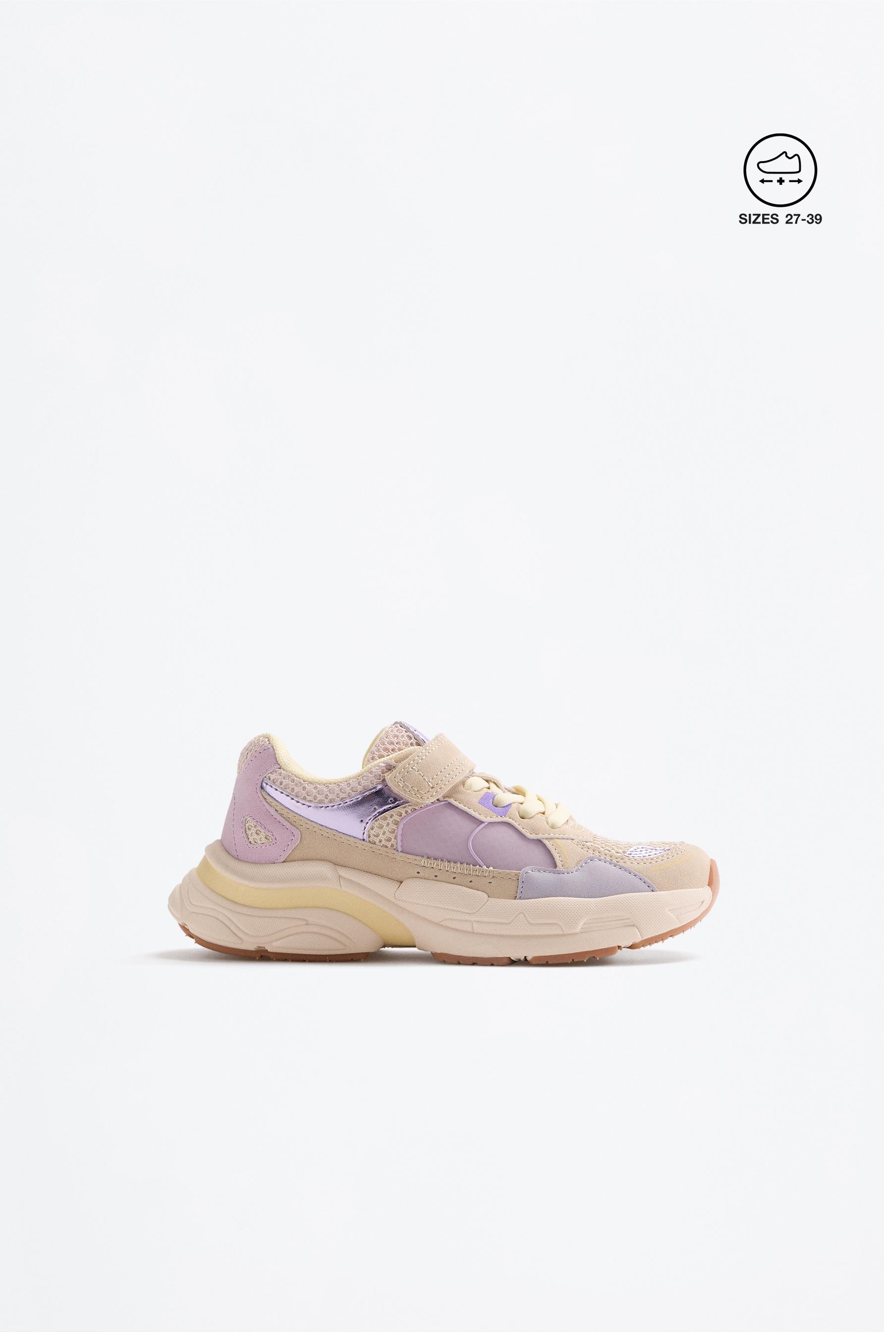 Metallic sports shoe — OTHERS