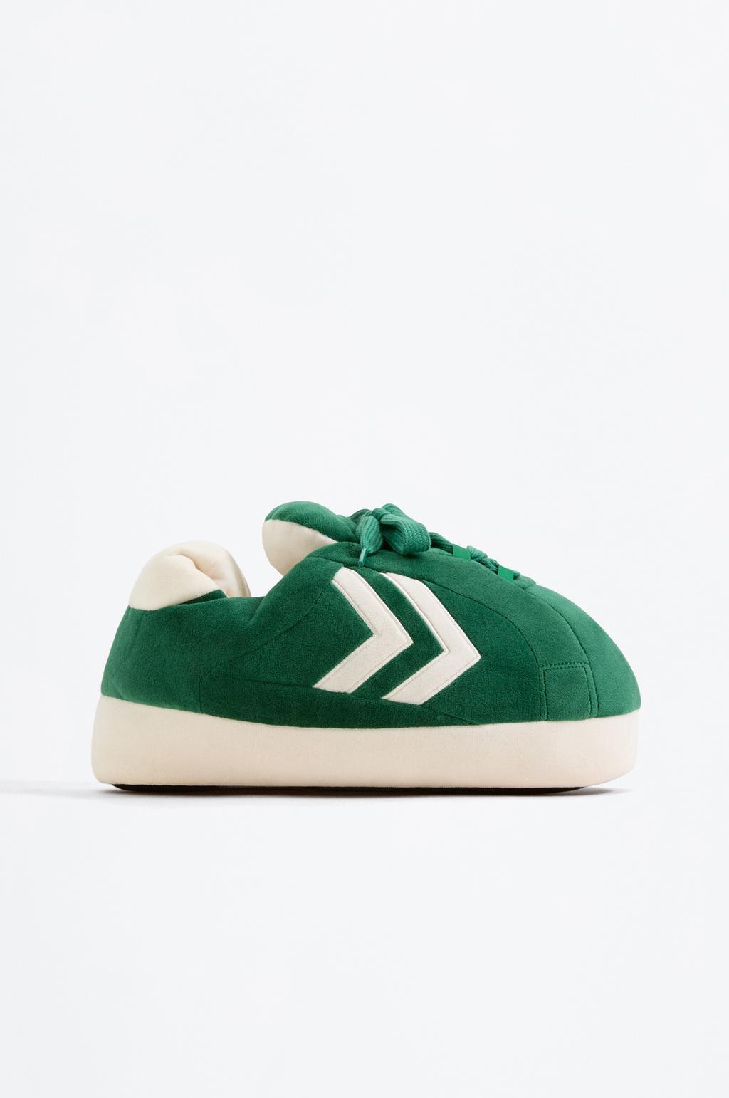 Zapatilla de casa volumen Hummel
