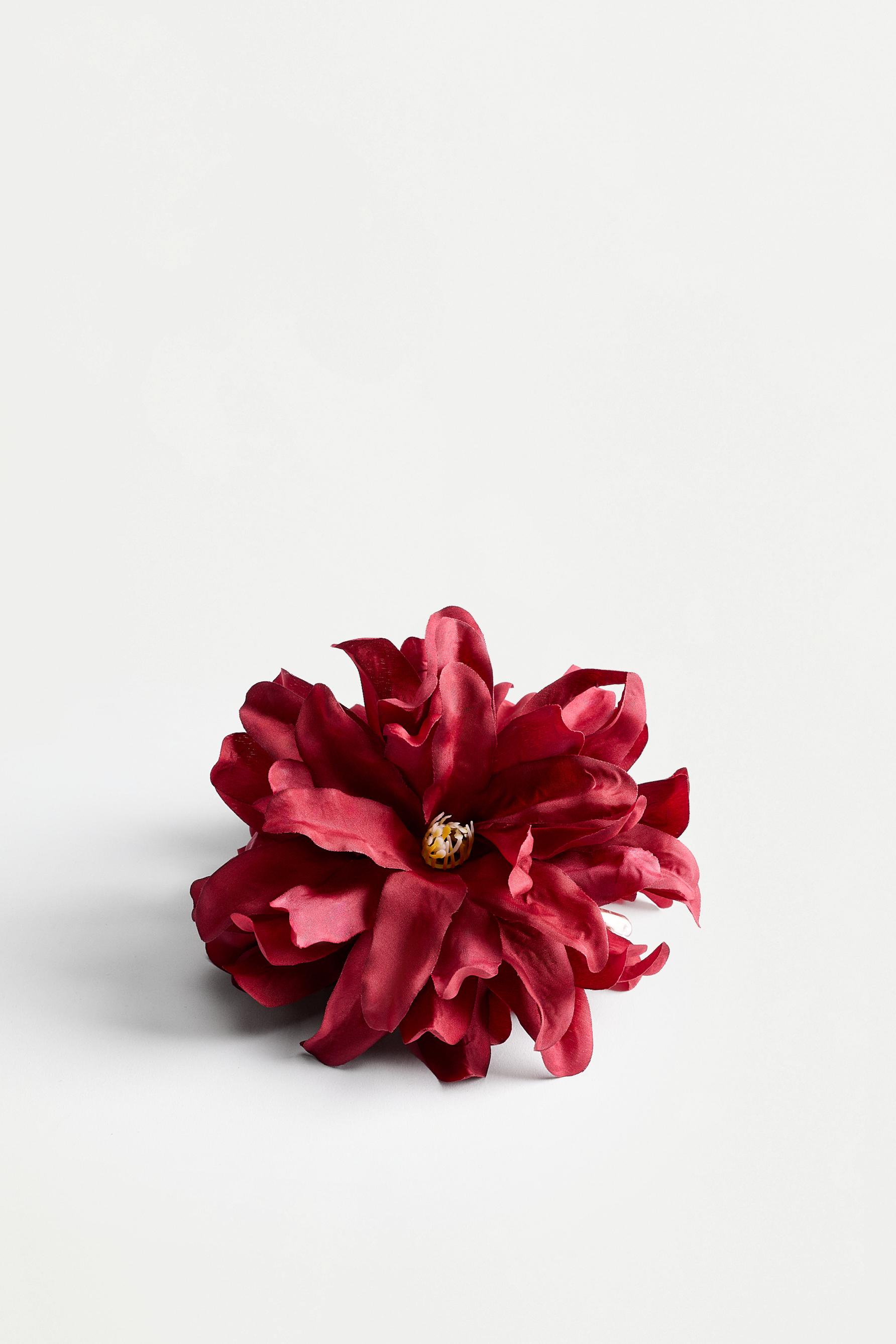 Flower hair clip — RED