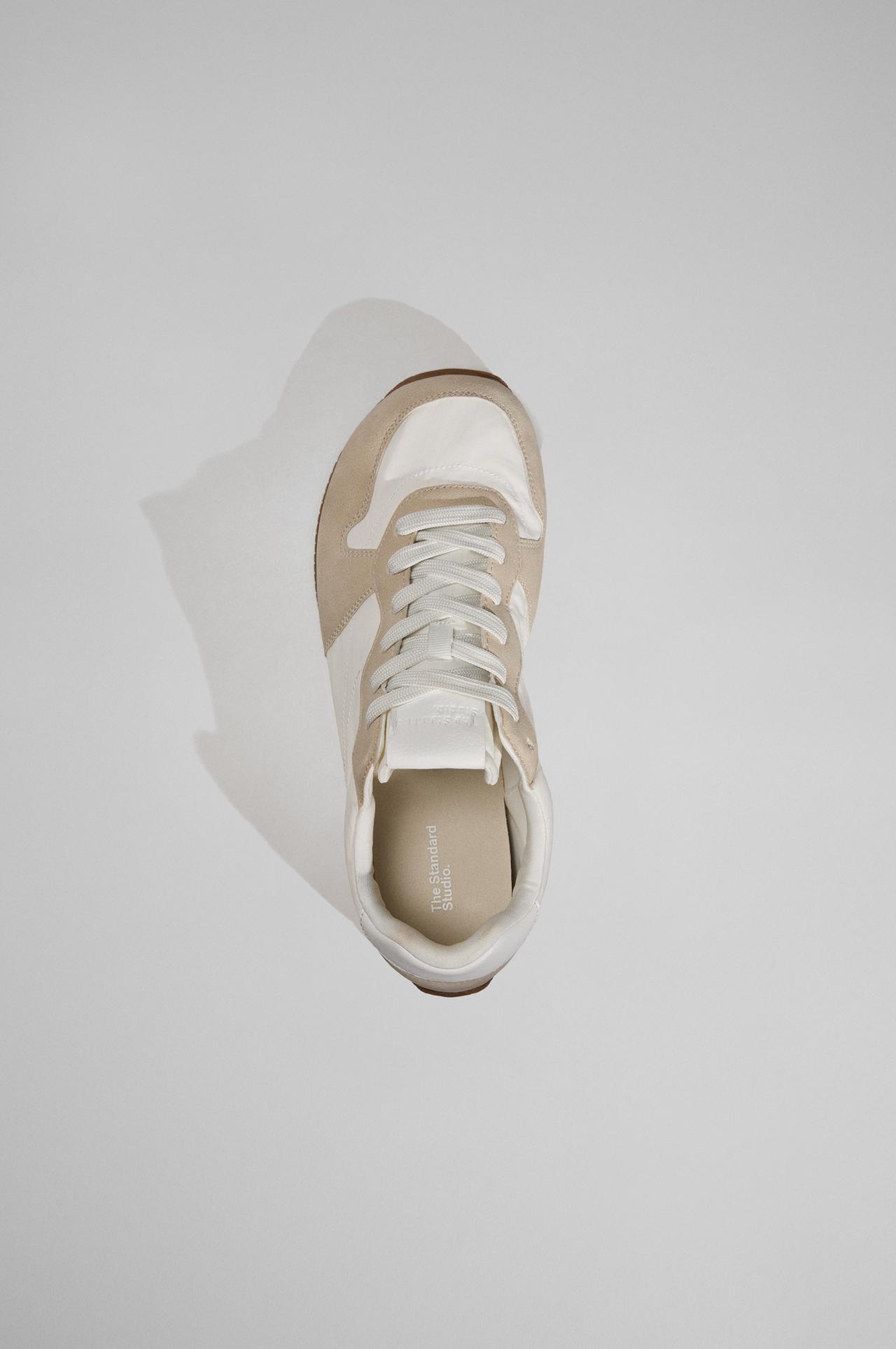Barefoot sneakers — OTHERS