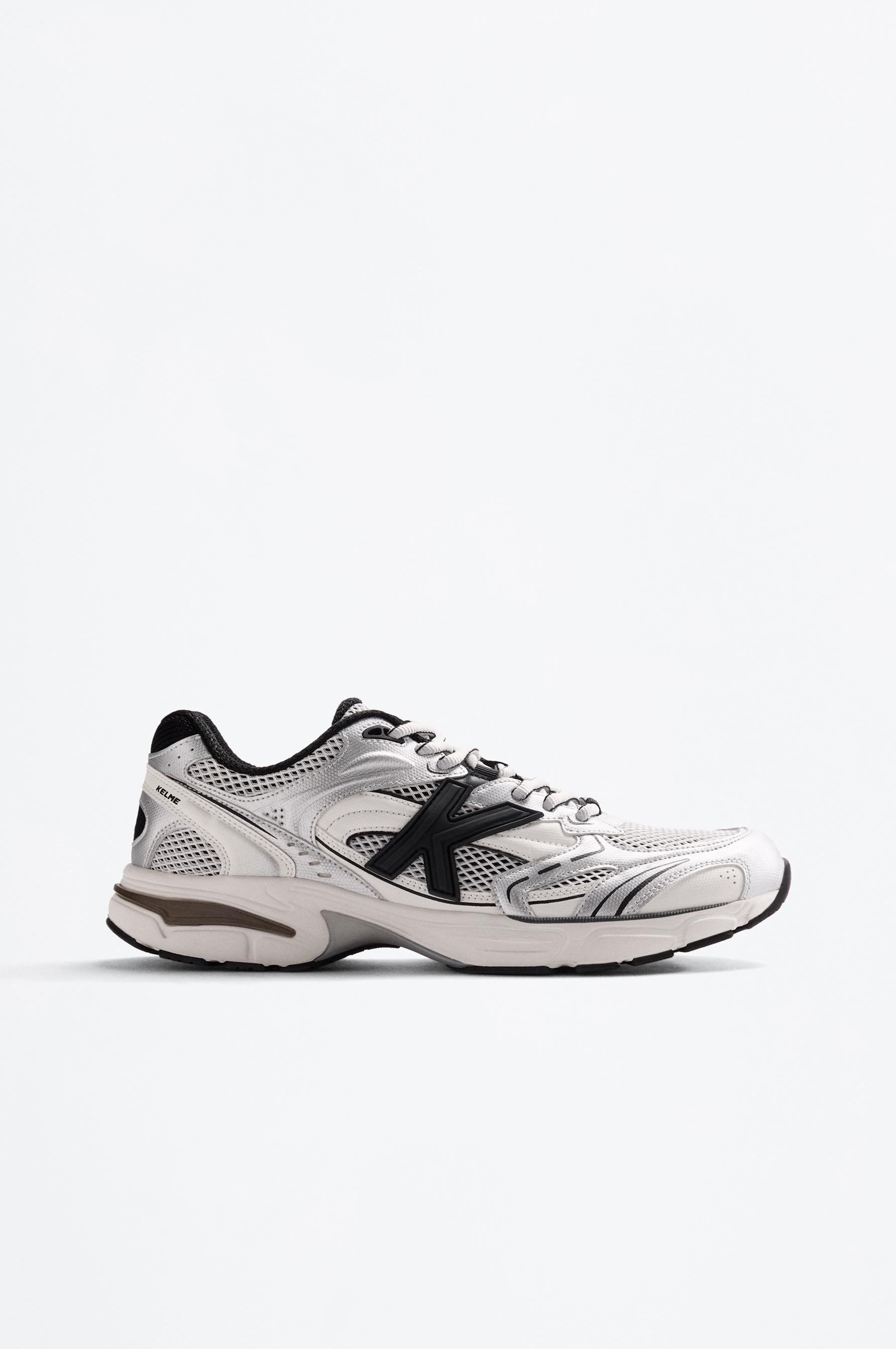 Kelme Sports Shoe — BLACK