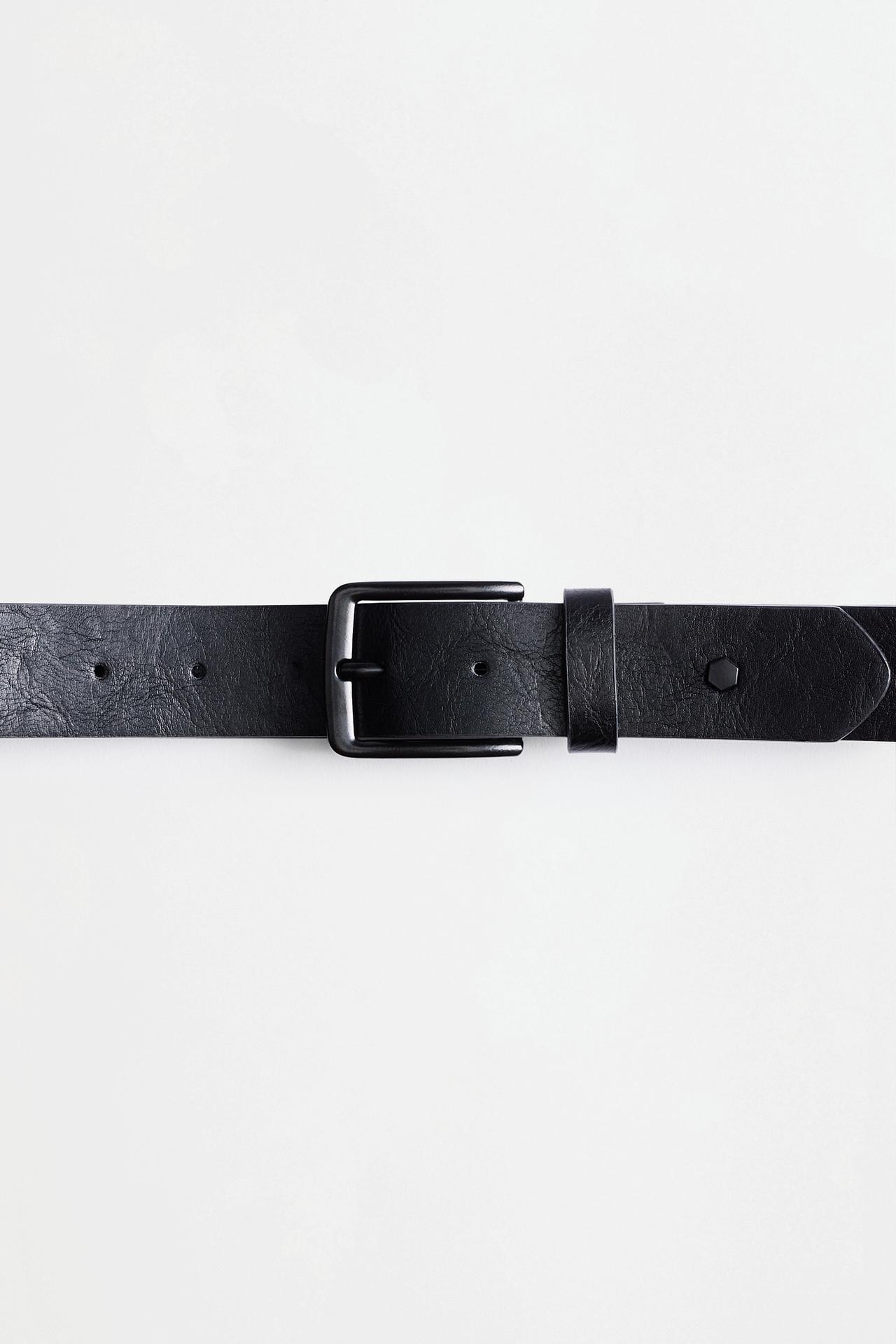 Studded belt — BLACK