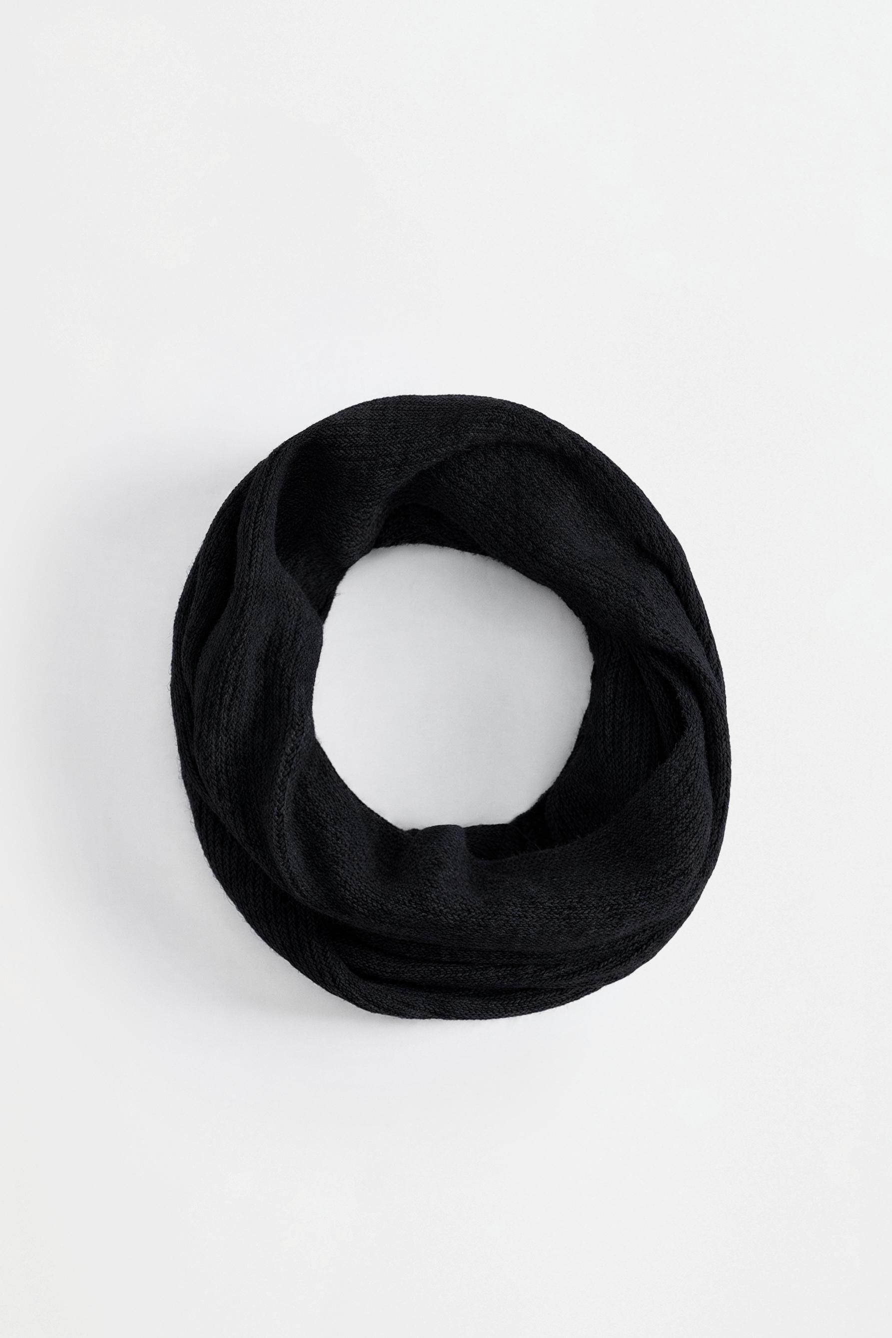 Solid double snood — BLACK