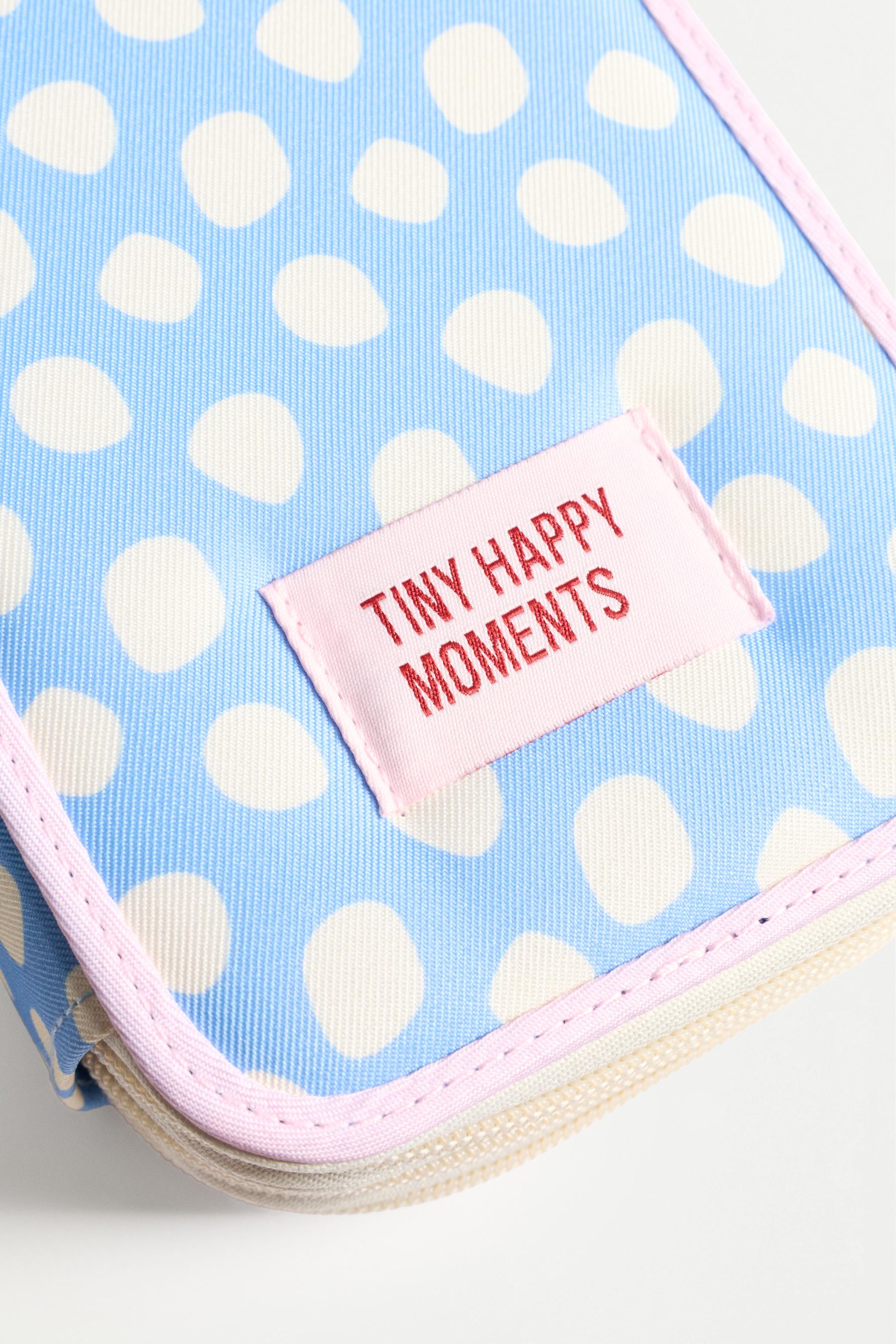 Three-compartment cherry pencil case — PASTEL PINK