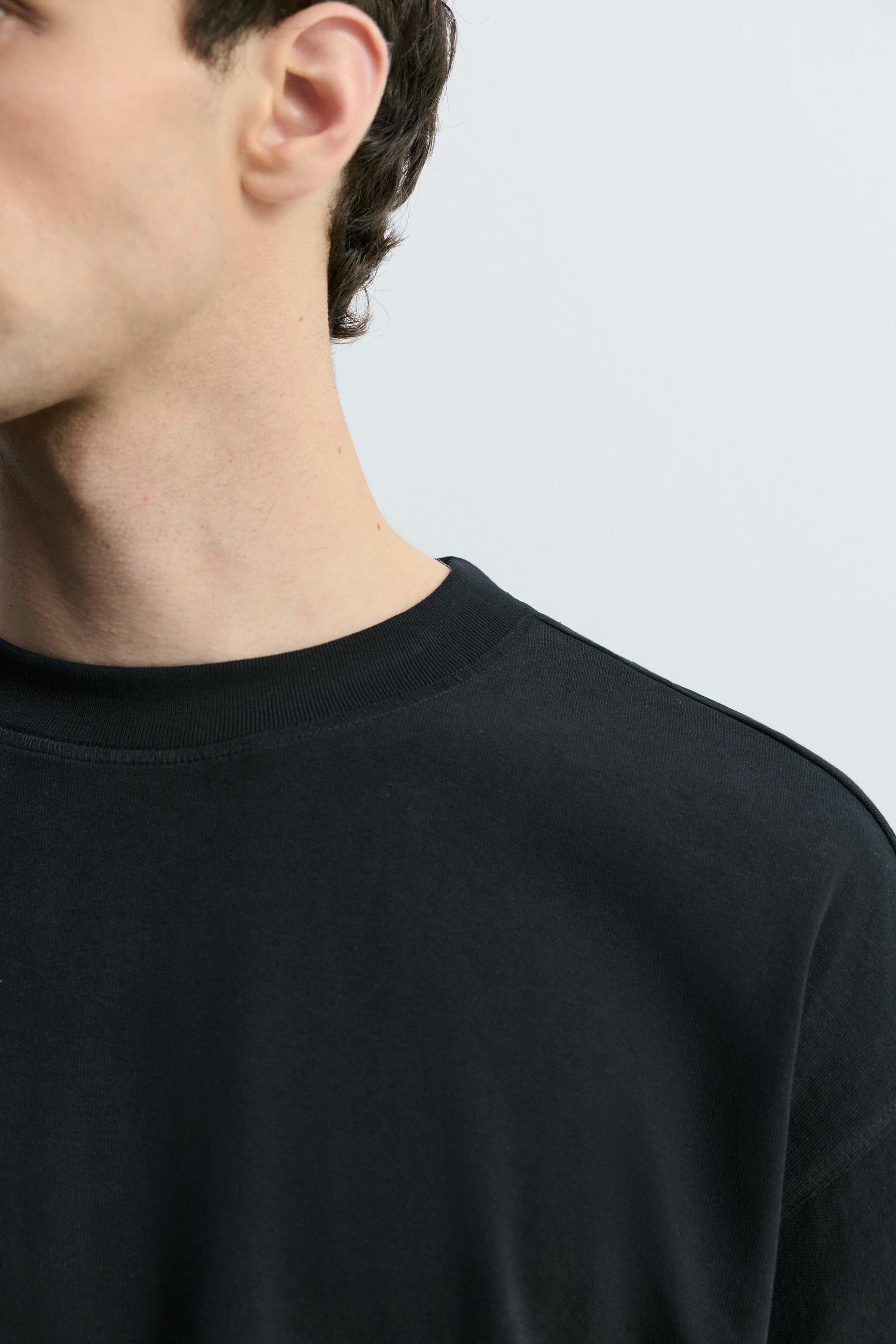 Oversize boxy fit T-shirt — BLACK