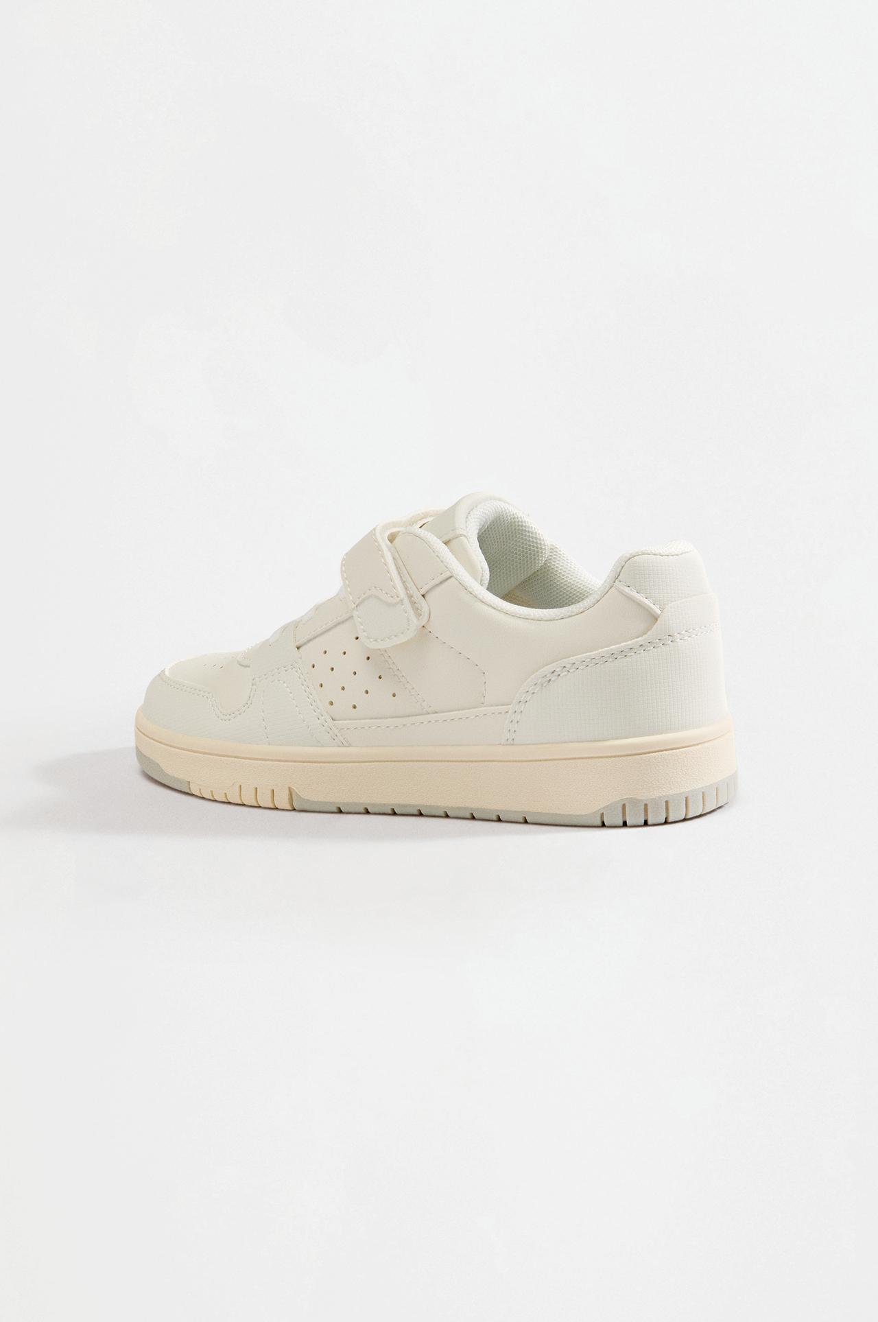 Retro sneakers — WHITE