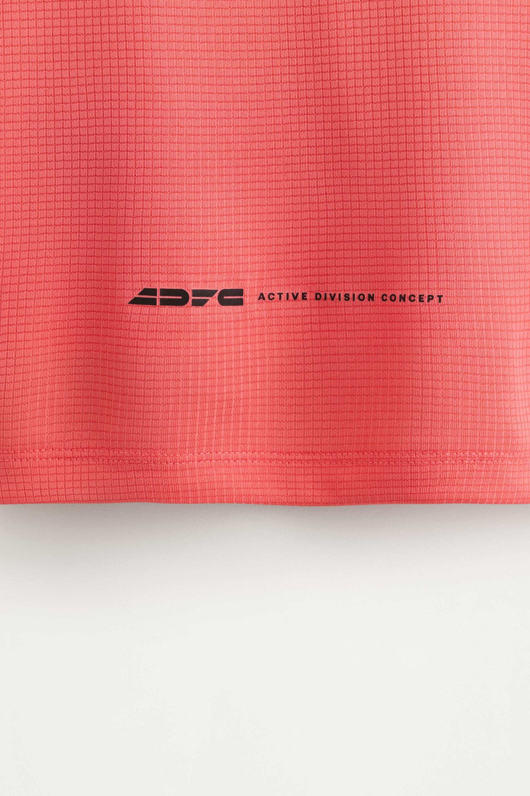 Sleeveless sports T-shirt — BUBBLEGUM PINK