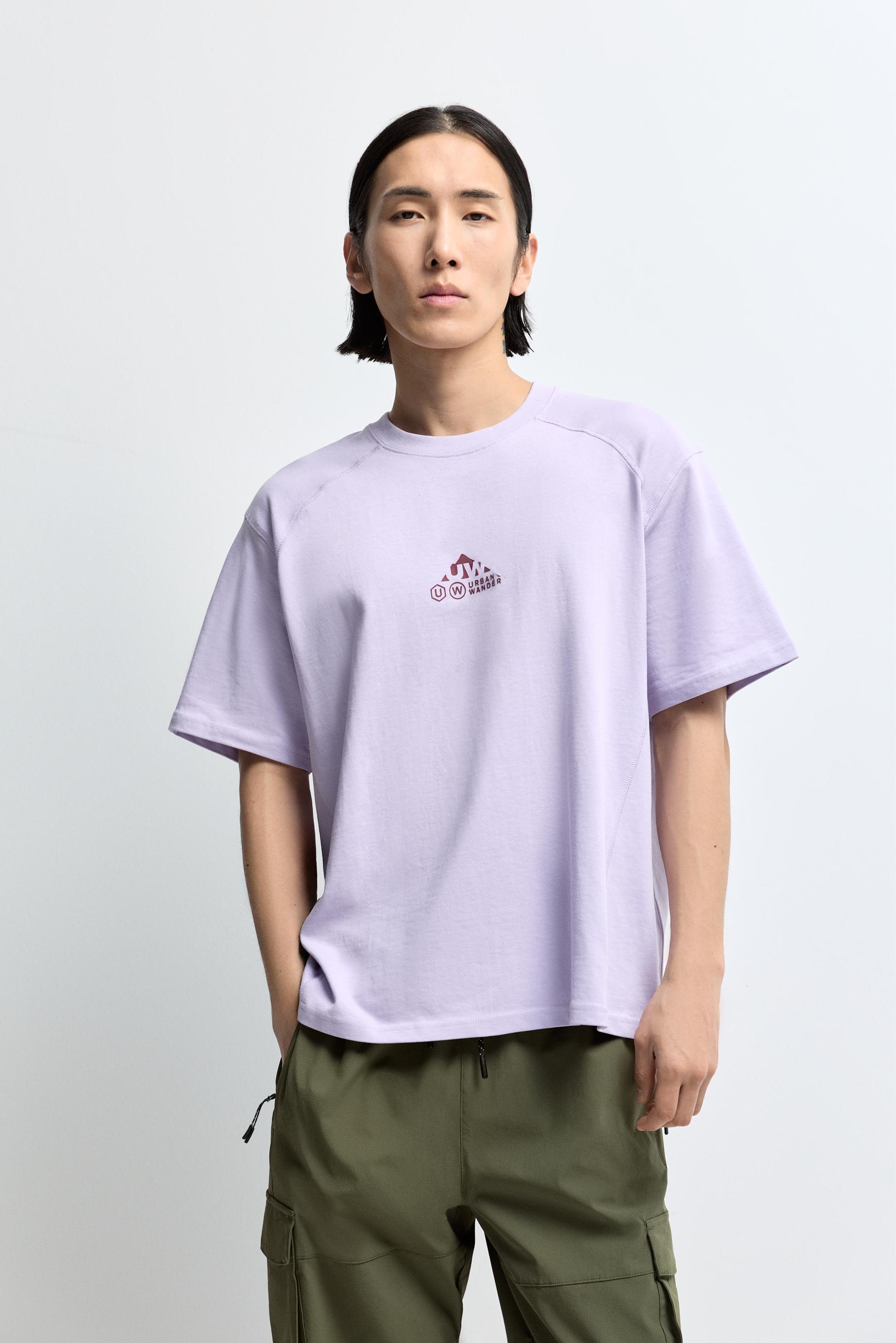 Camiseta estampada costuras