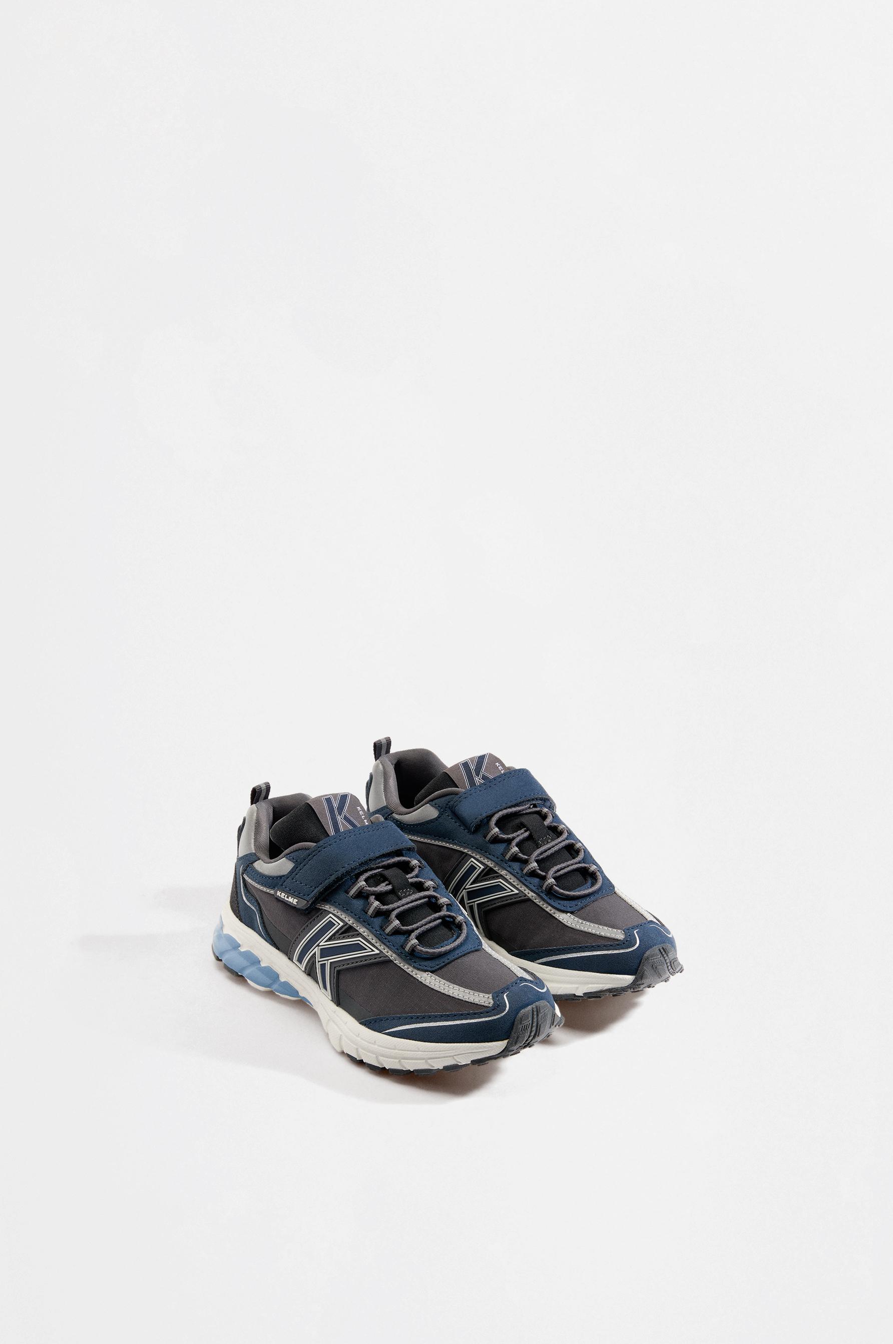 Kelme Multi-Piece Trainers — BLUE
