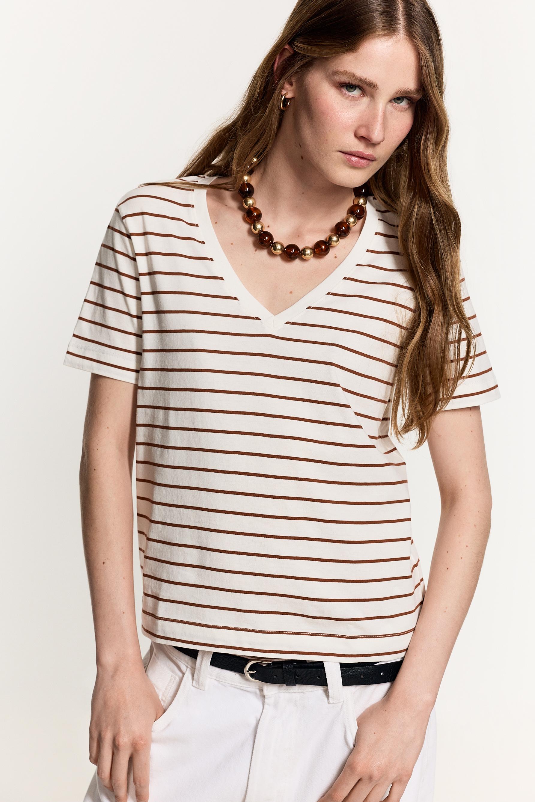 Basic V-neck T-shirt — STRIPED