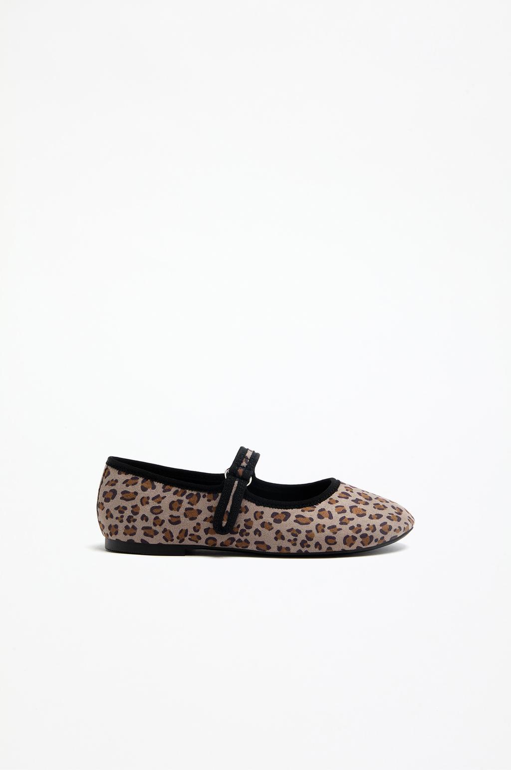 Animal print ballet flats