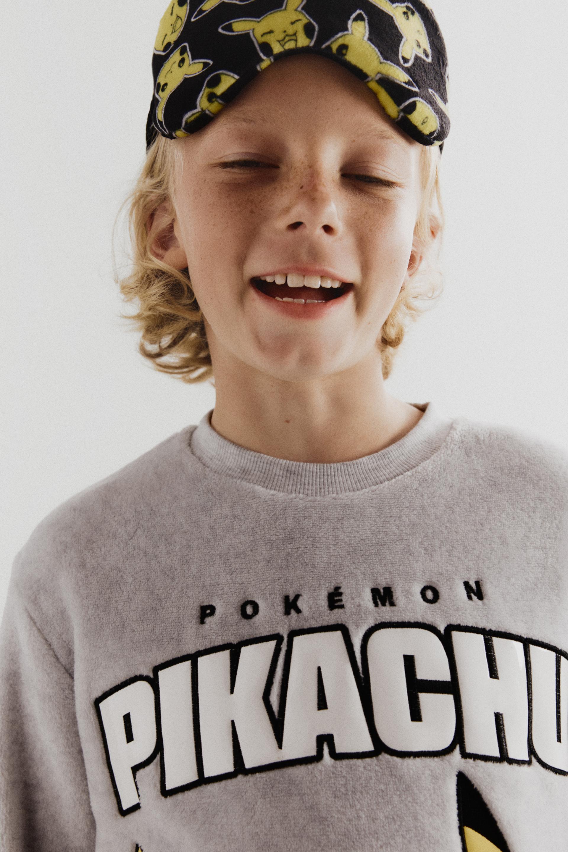 Pijama Pikachu Pokémon™ aterciopelado con antifaz