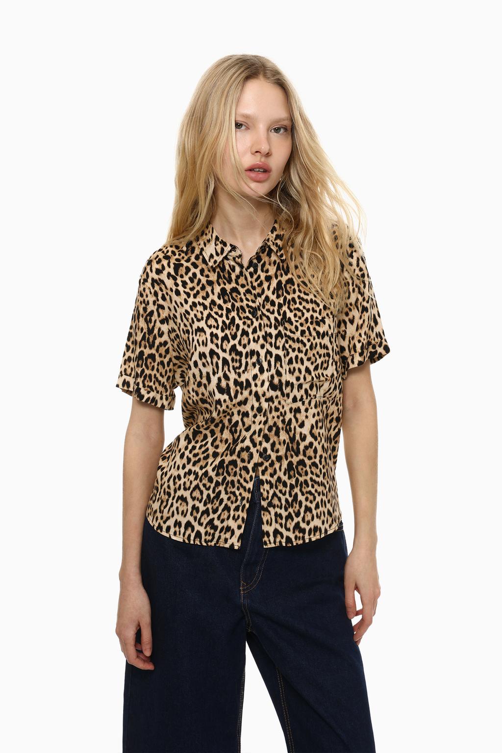 Flowing short sleeve shirt