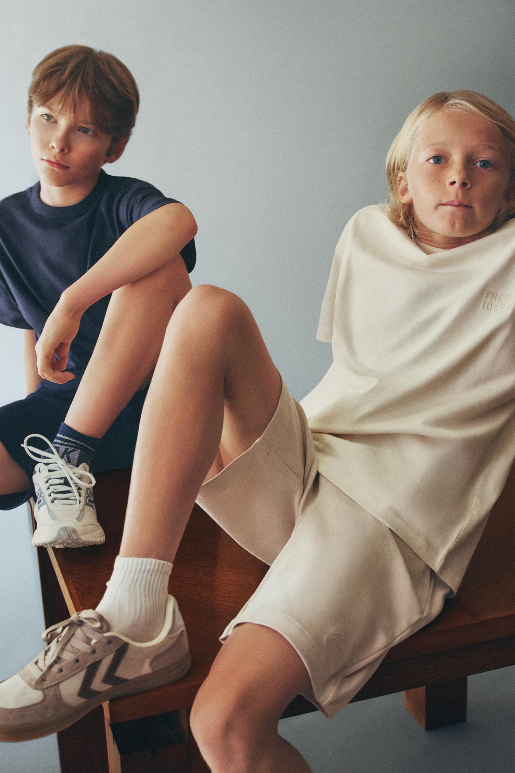Hummel Sneakers — BROWNISH TONE