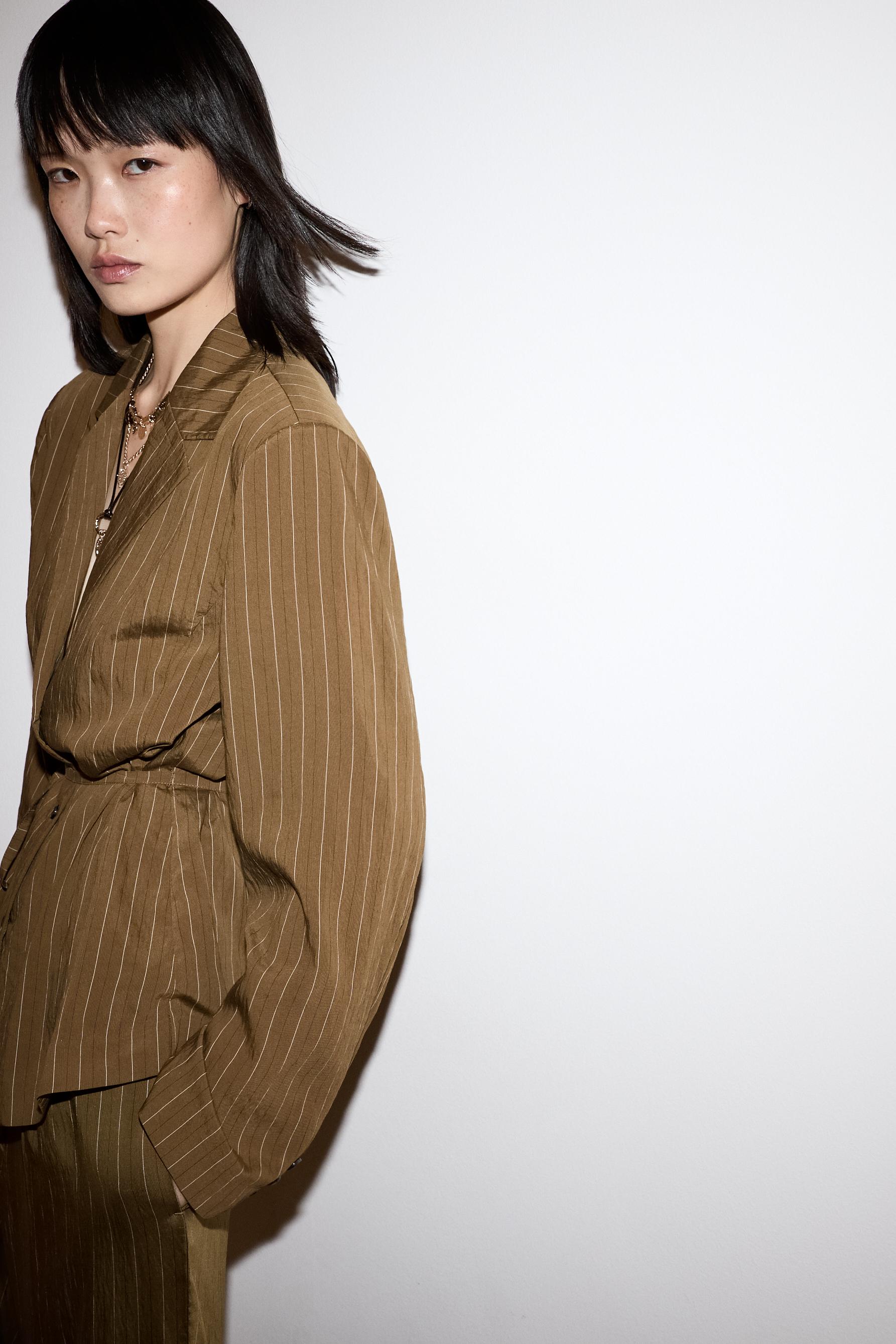 Striped blazer with tie — GREENISH