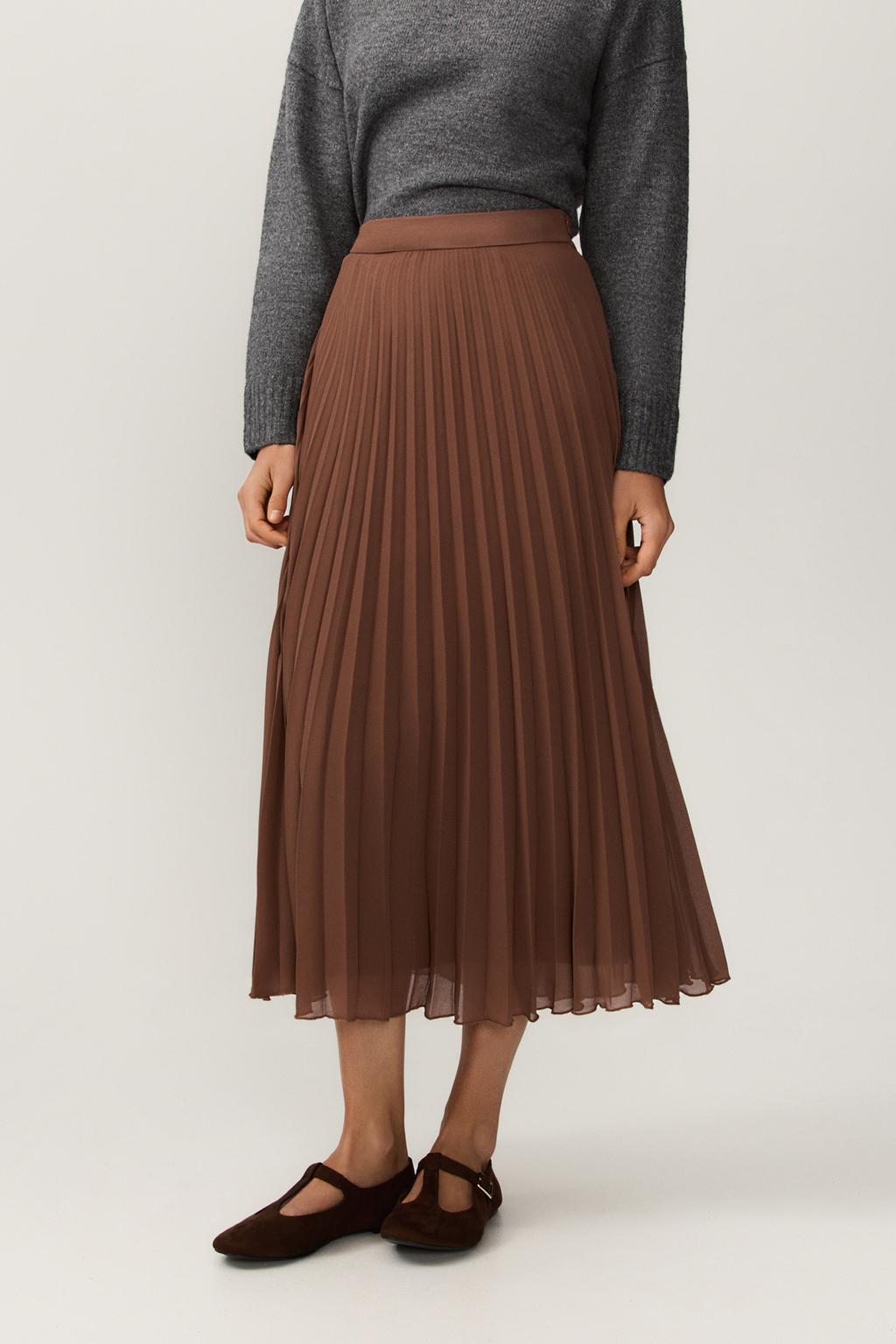 Pleated midi skirt