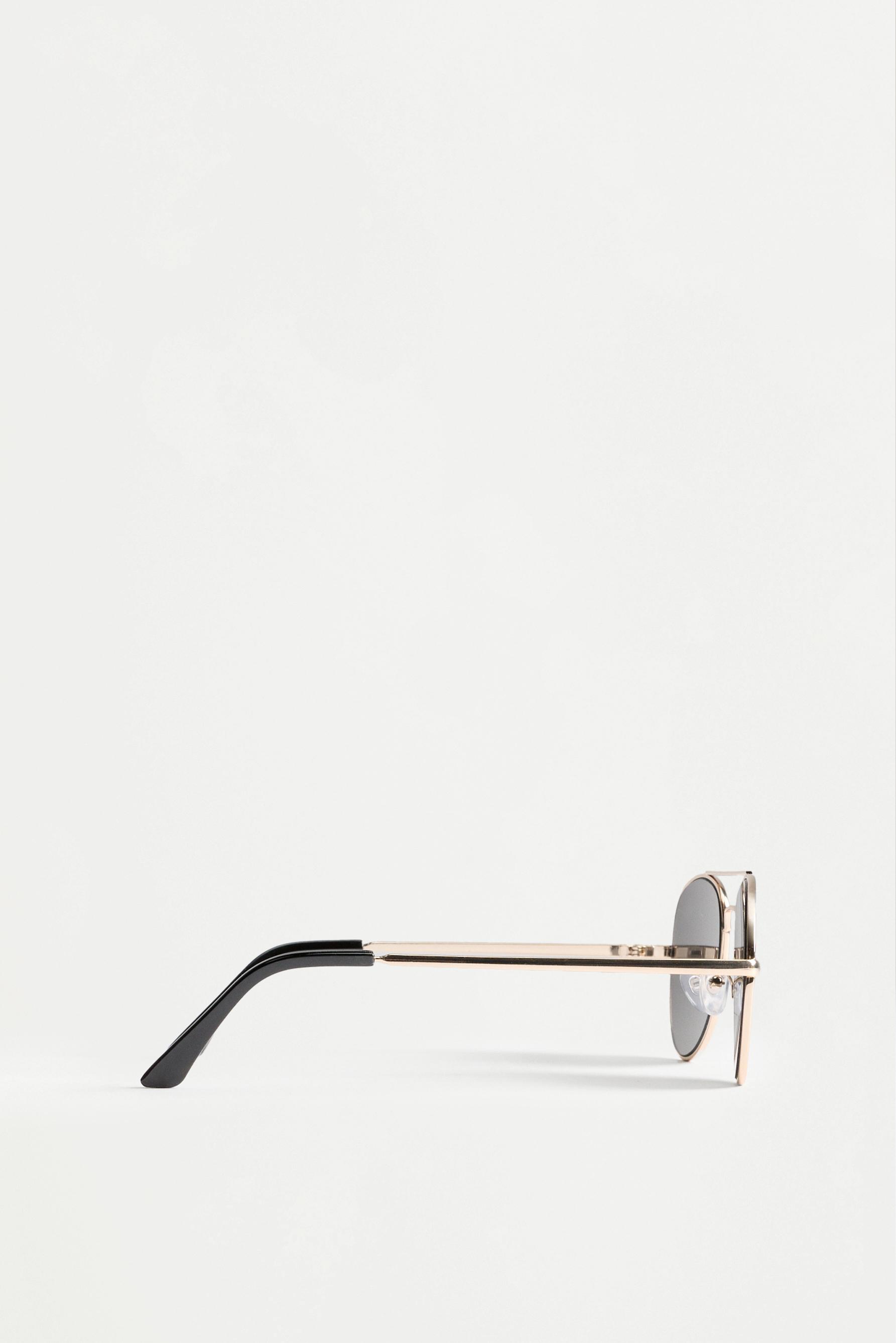 Aviator sunglasses — GOLDEN