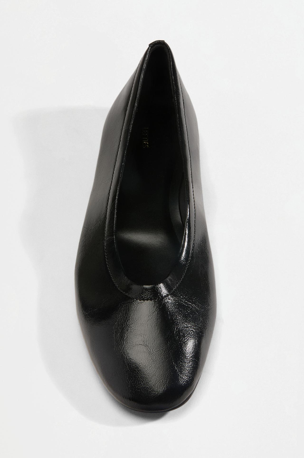 Minimalist ballet flats — BLACK