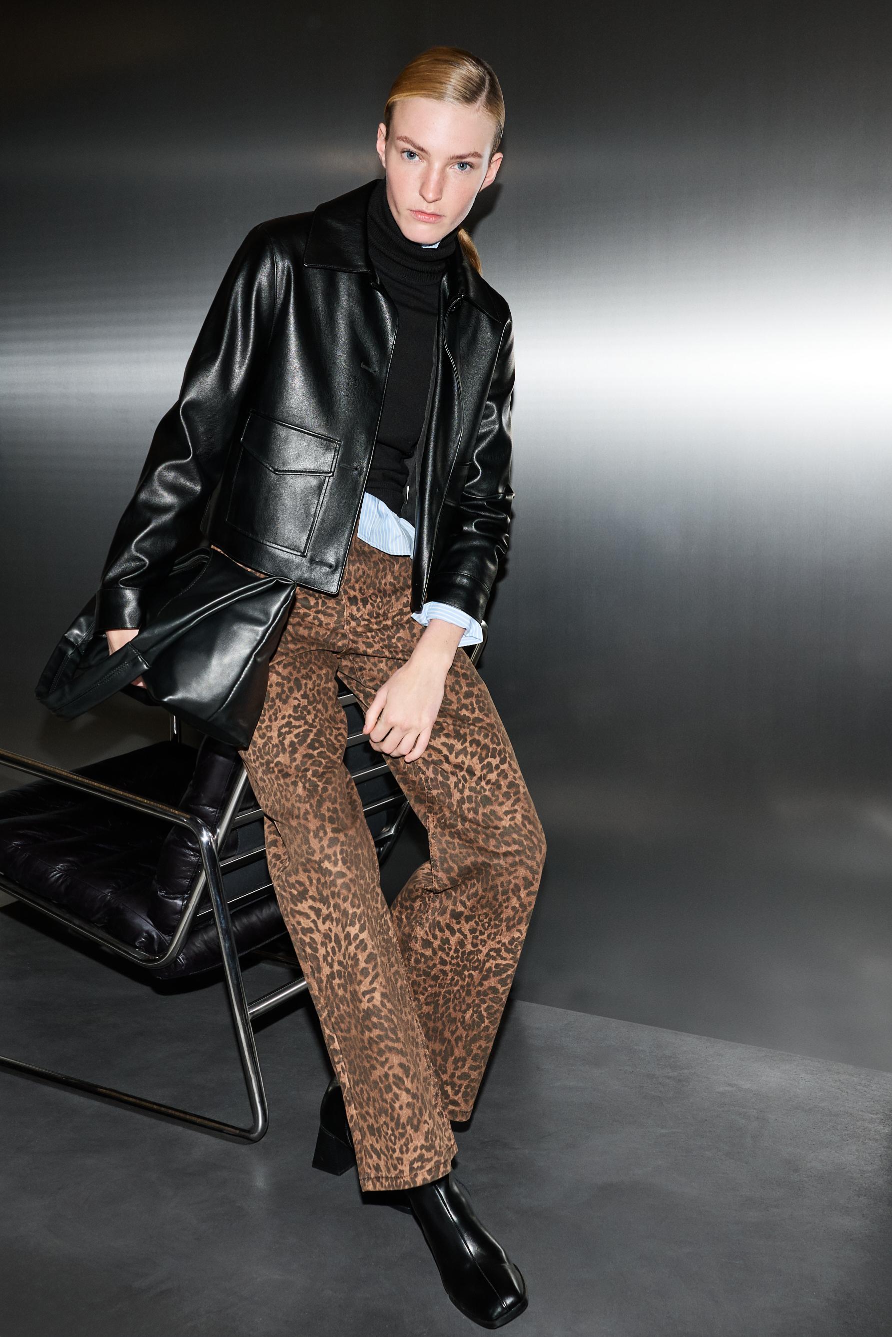 Jeans slim wide animal print - Jeans - ROPA - Mujer | LEFTIES España