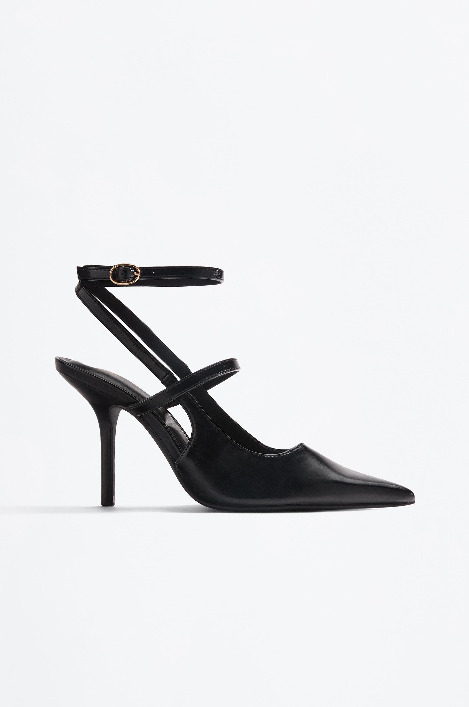 Stiletto heel shoe — BLACK