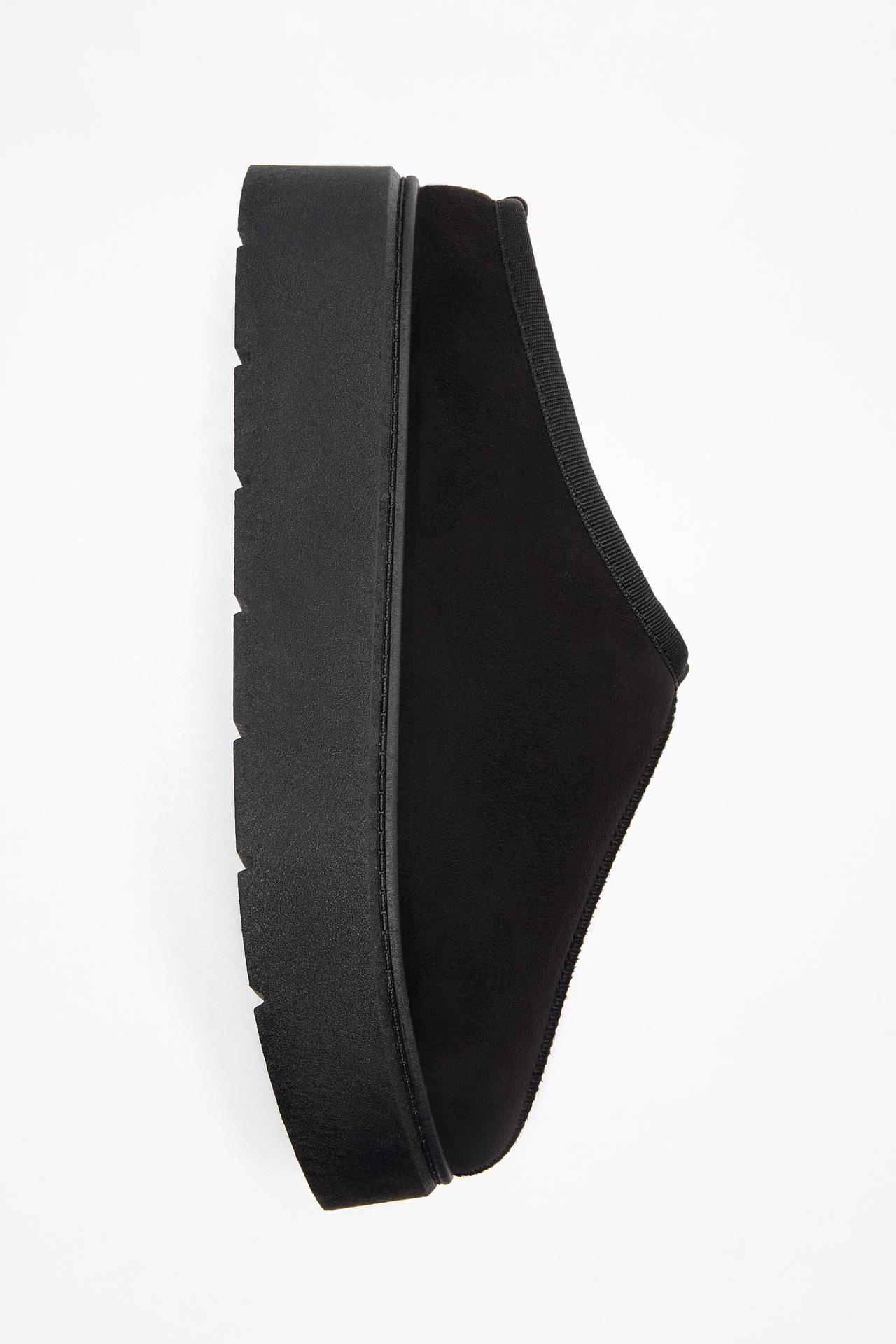 Platform clogs — BLACK