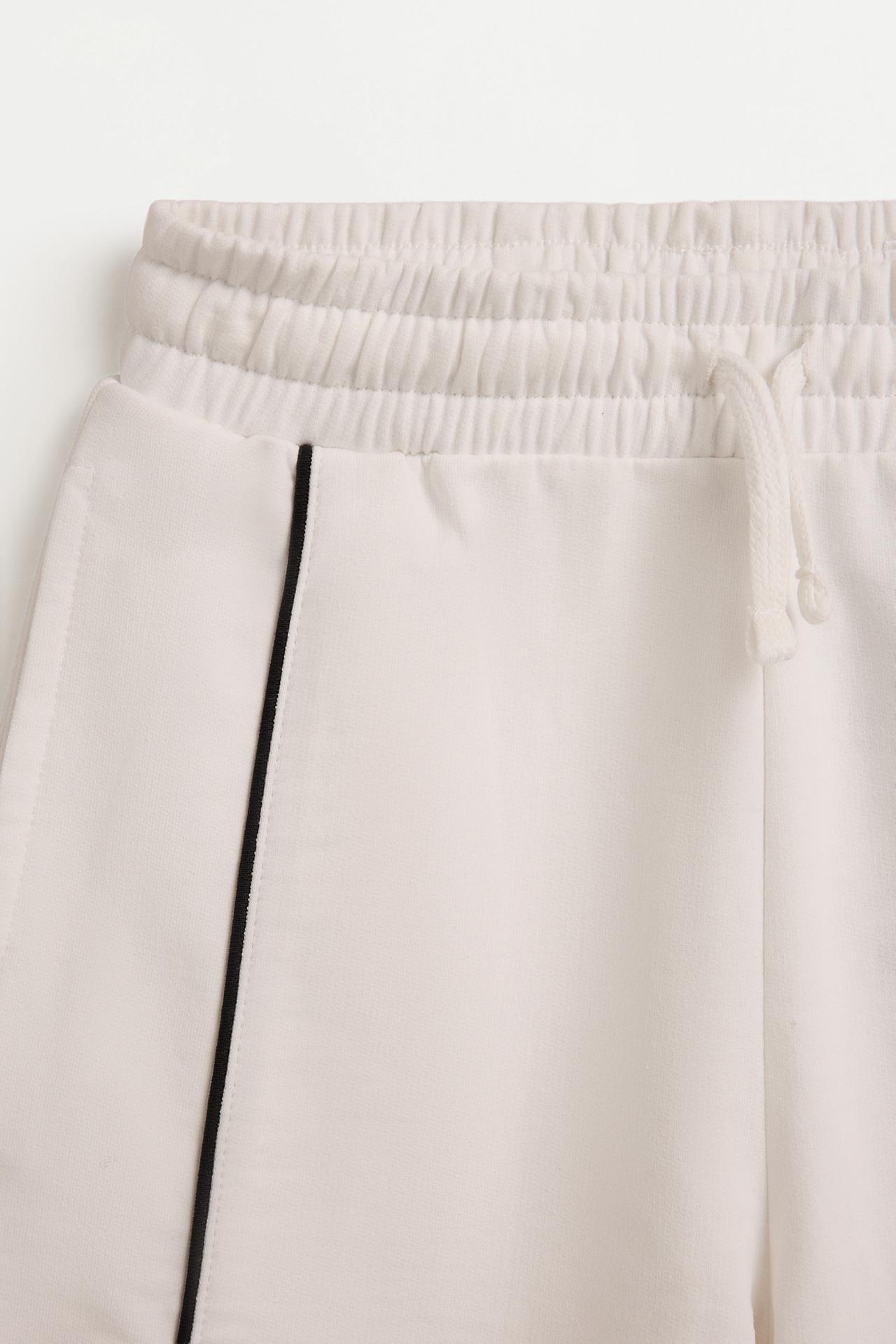 Racing jogger Bermuda shorts — OFF WHITE