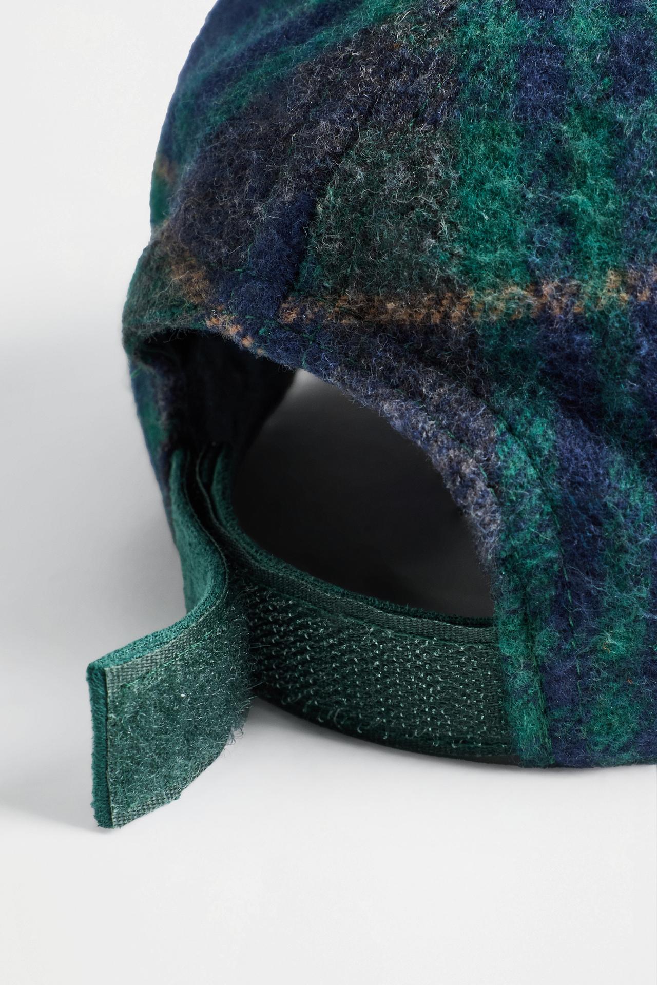 Felt cap — GREENISH BLUE
