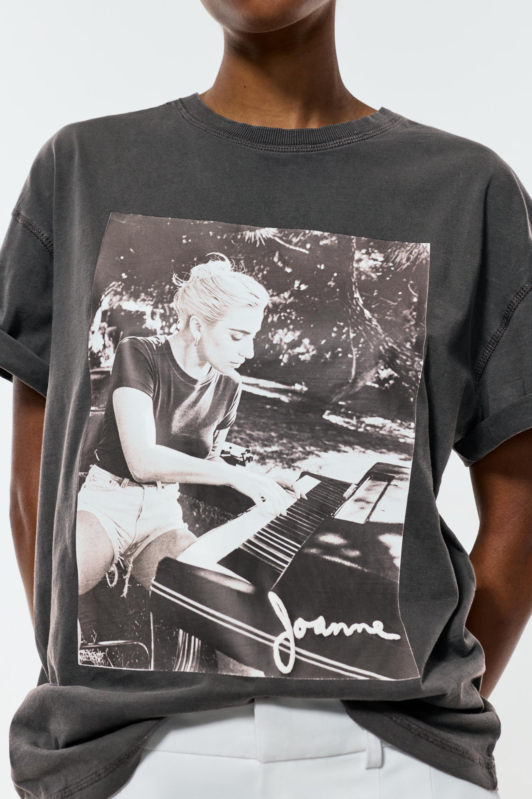 Lady Gaga ©Universal T-shirt — ANTHRACITE GREY