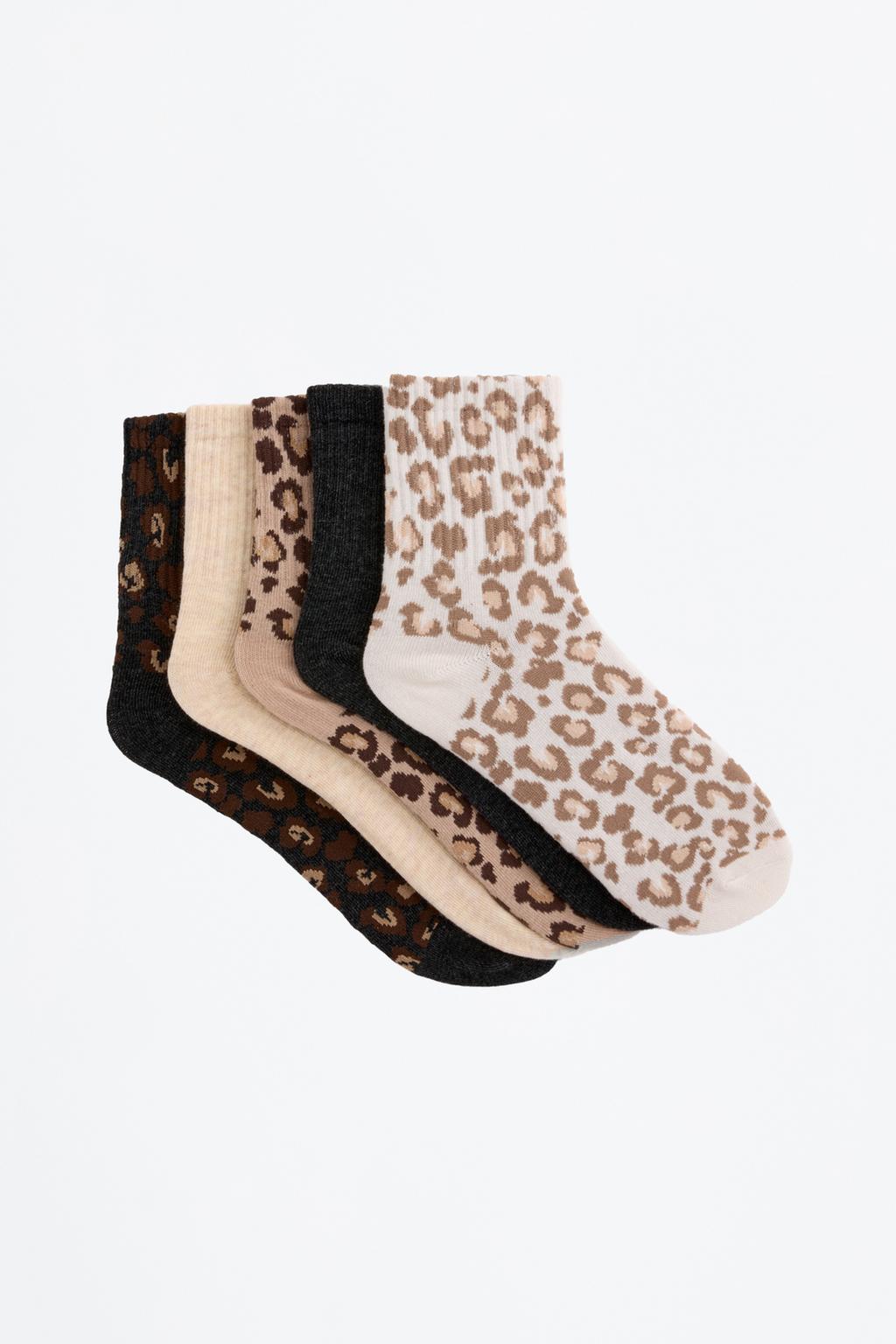 5-pack of contrast long socks.