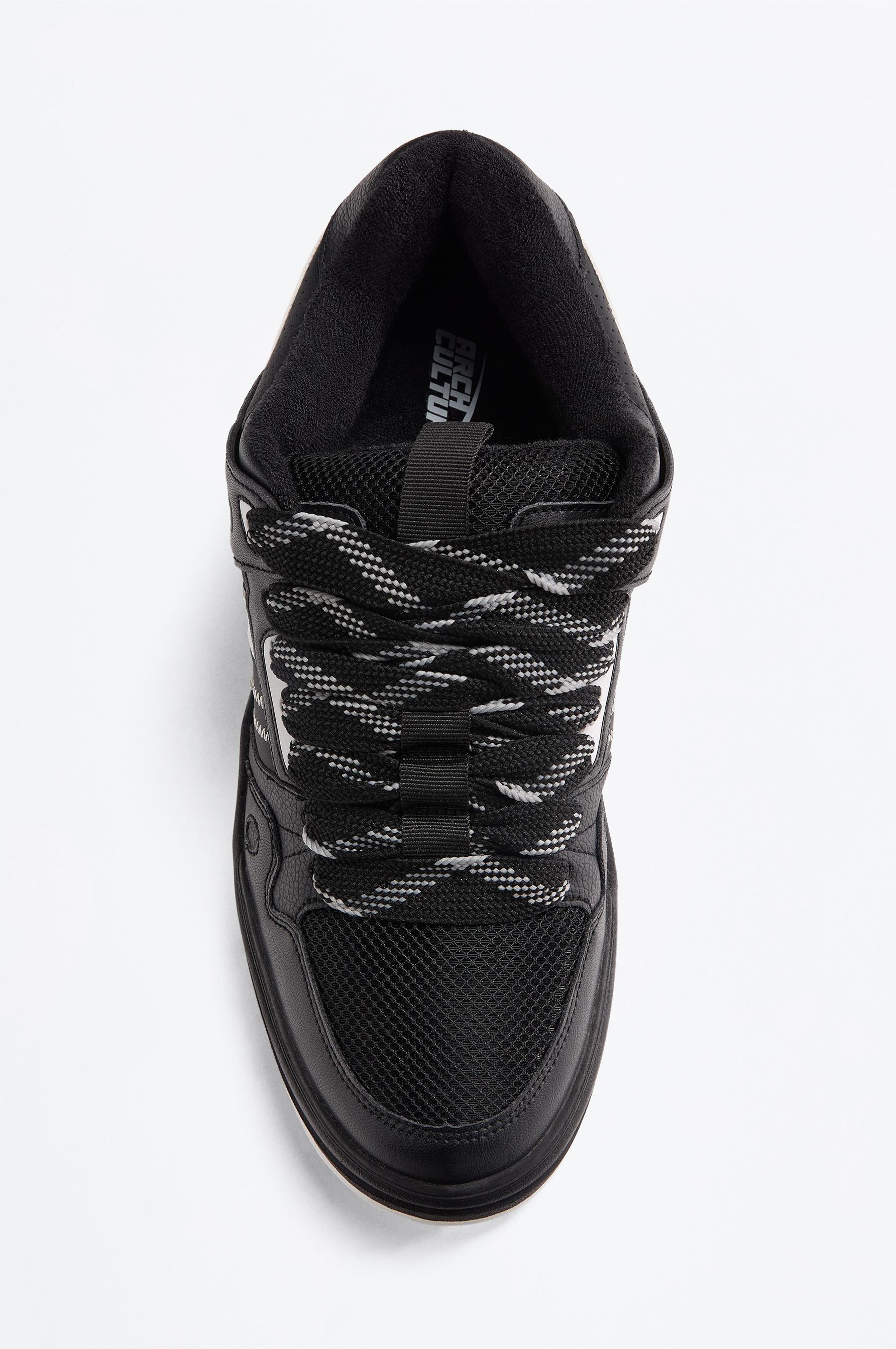 CONTRAST VOLUME SNEAKER — BLACK
