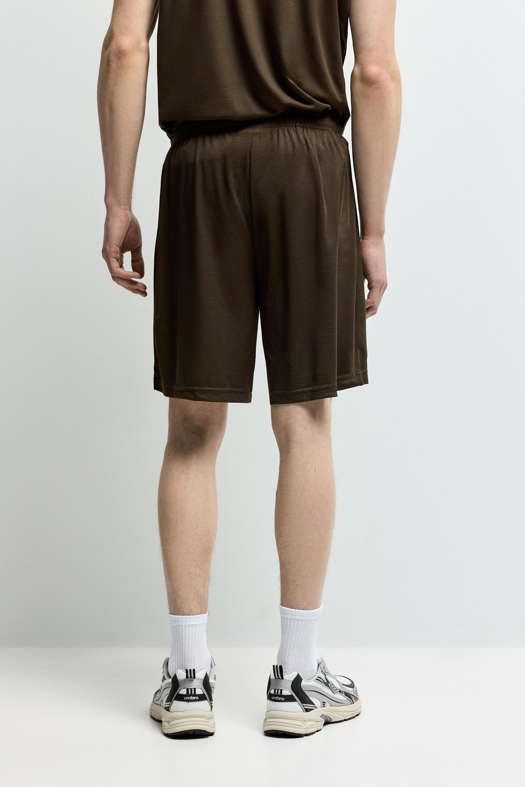 Bermuda sports shorts — BROWN