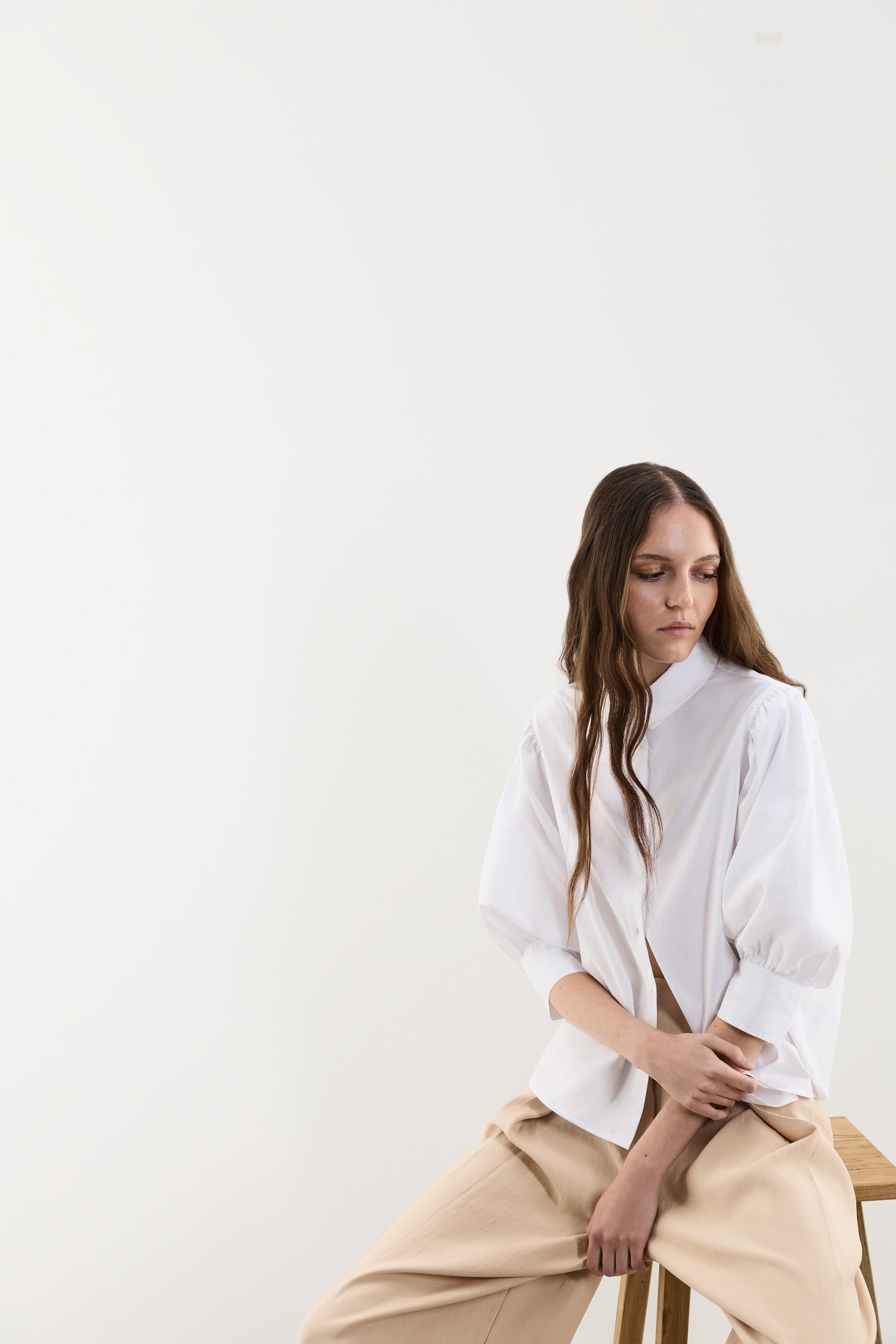Balloon sleeve blouse — WHITE