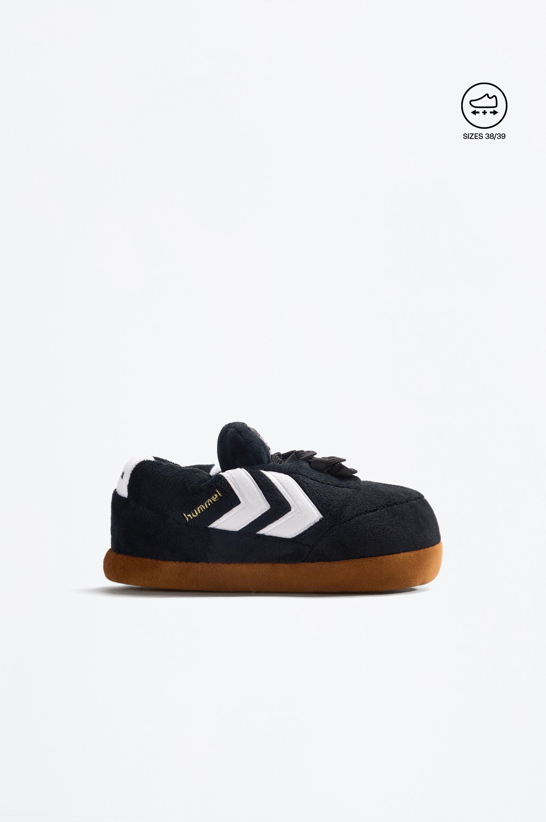 Hummel voluminous house slippers — BLACK