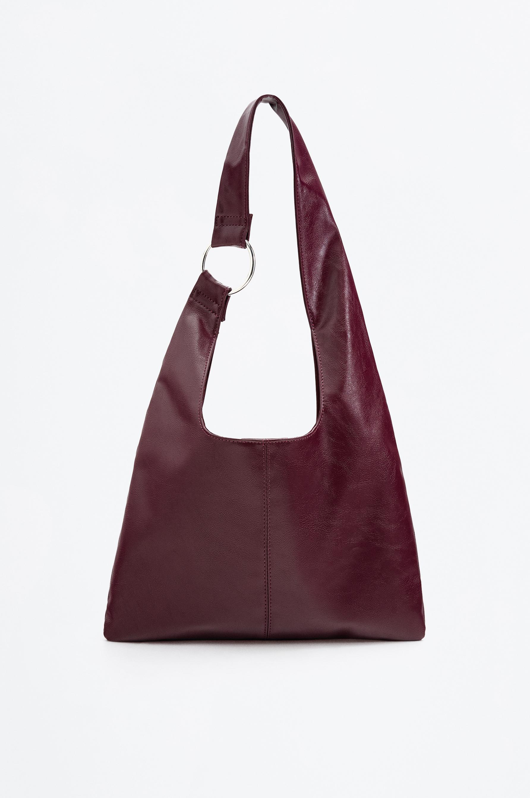 Bolso saca detalle aro