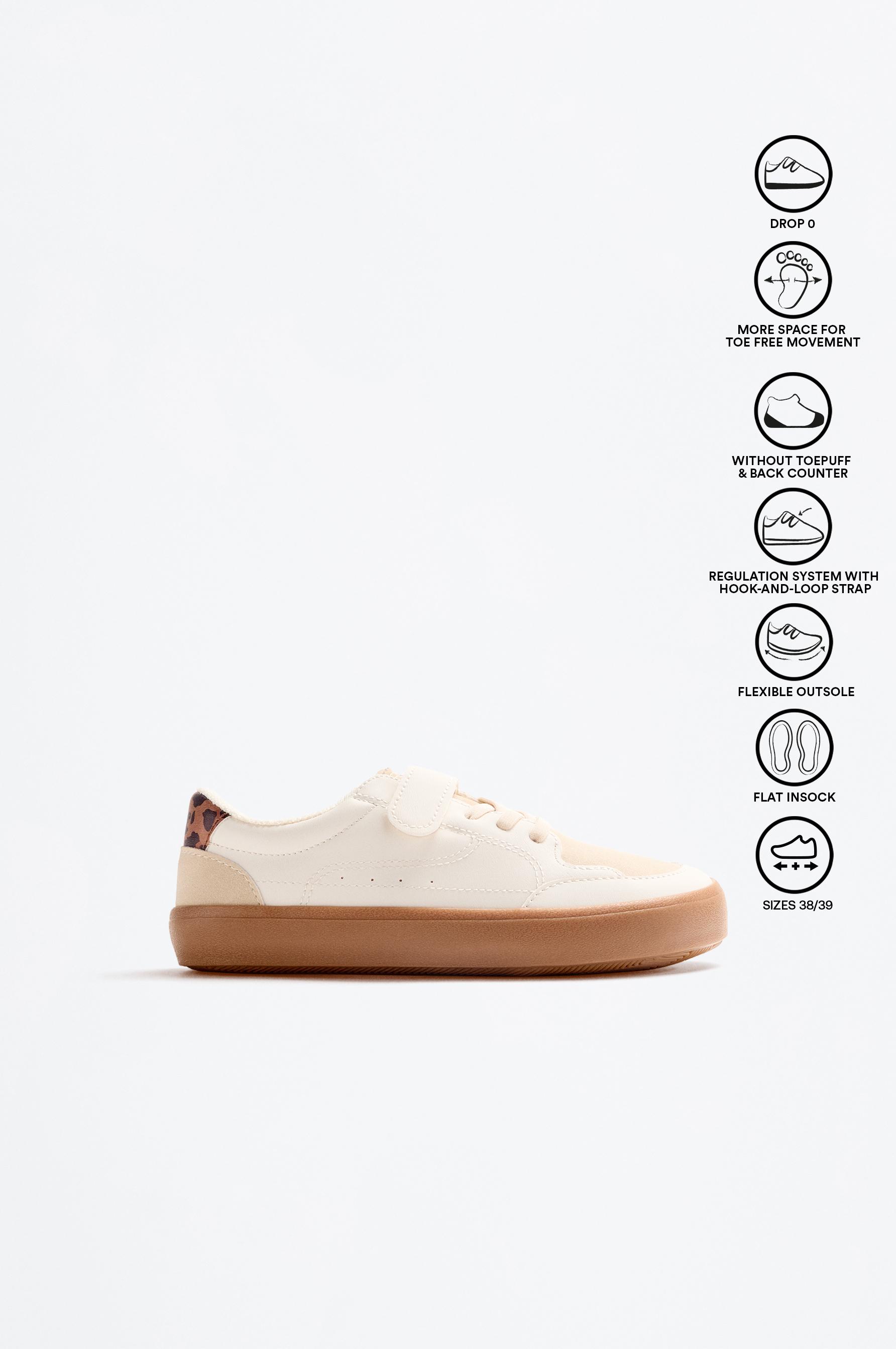 Zapatilla confort detalle animal print barefoot