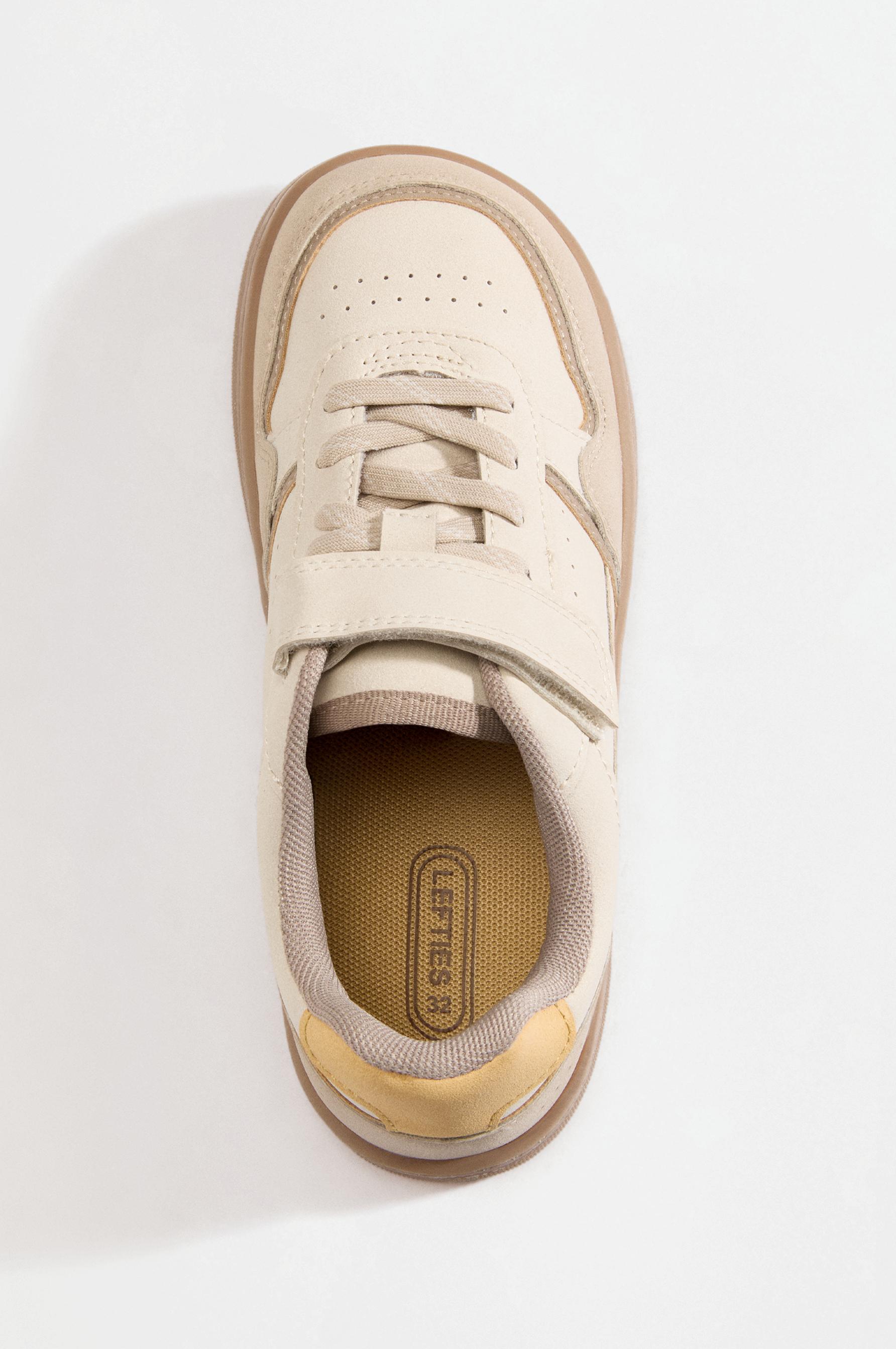 Barefoot Mixed Sneakers — BROWN