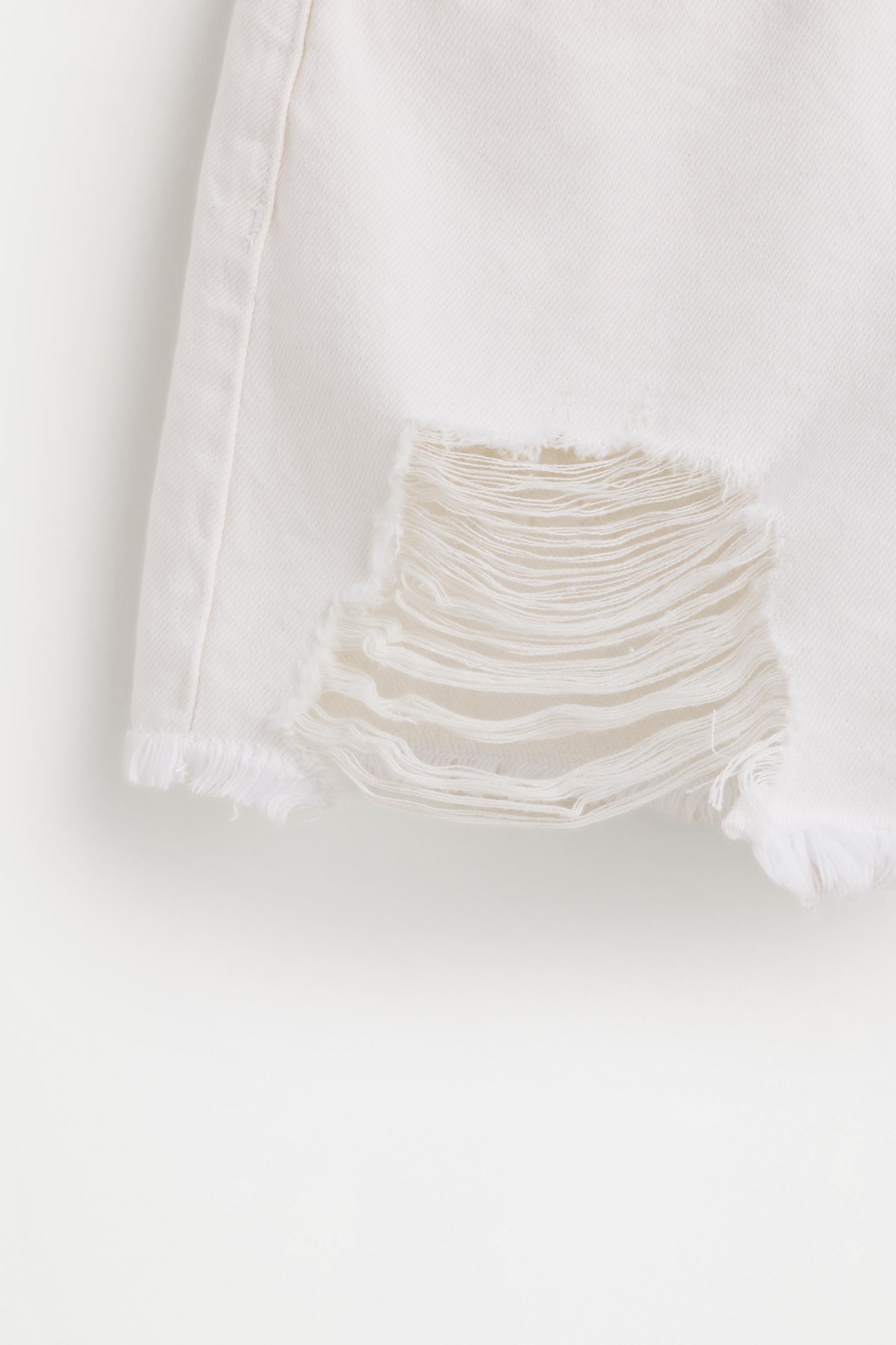 Distressed denim shorts — OFF WHITE