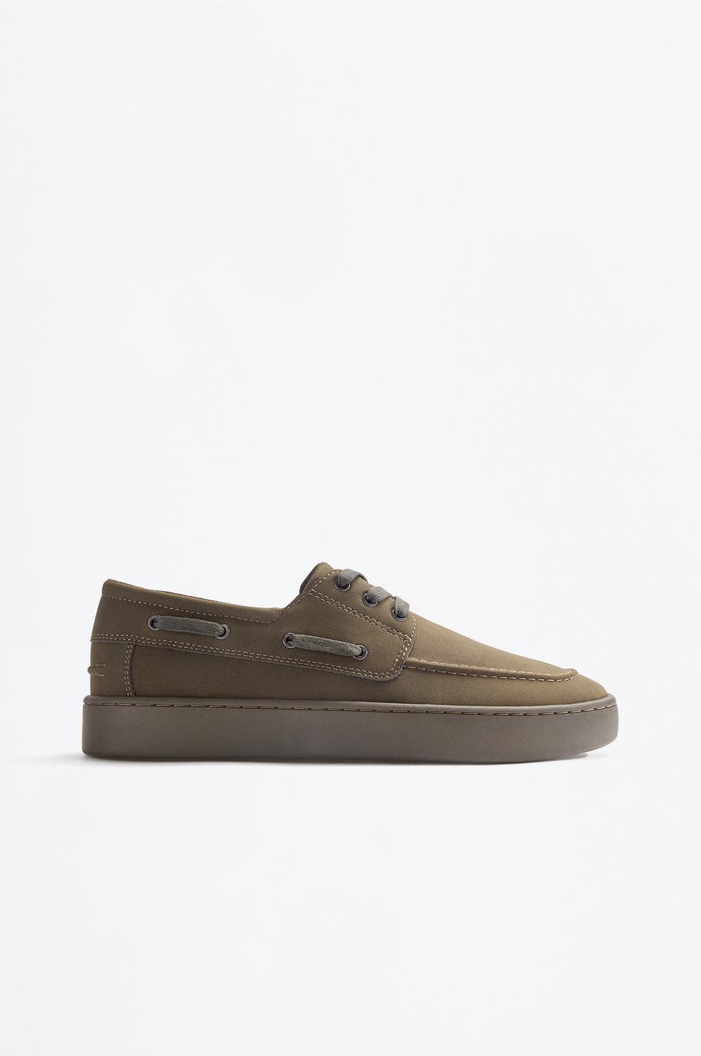Casual boat shoe