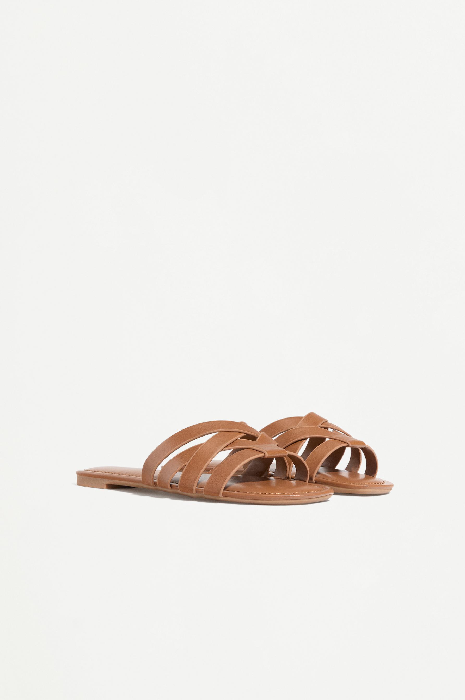 Braided flat sandals — LEATHER