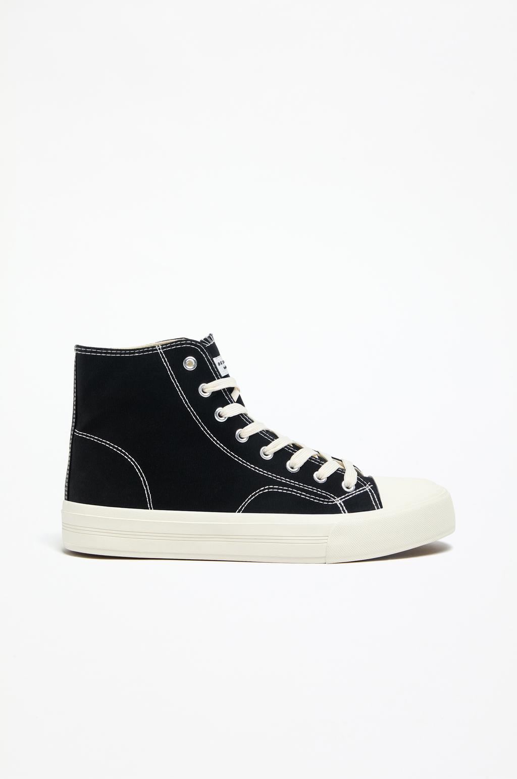 High-top sneakers with toecap