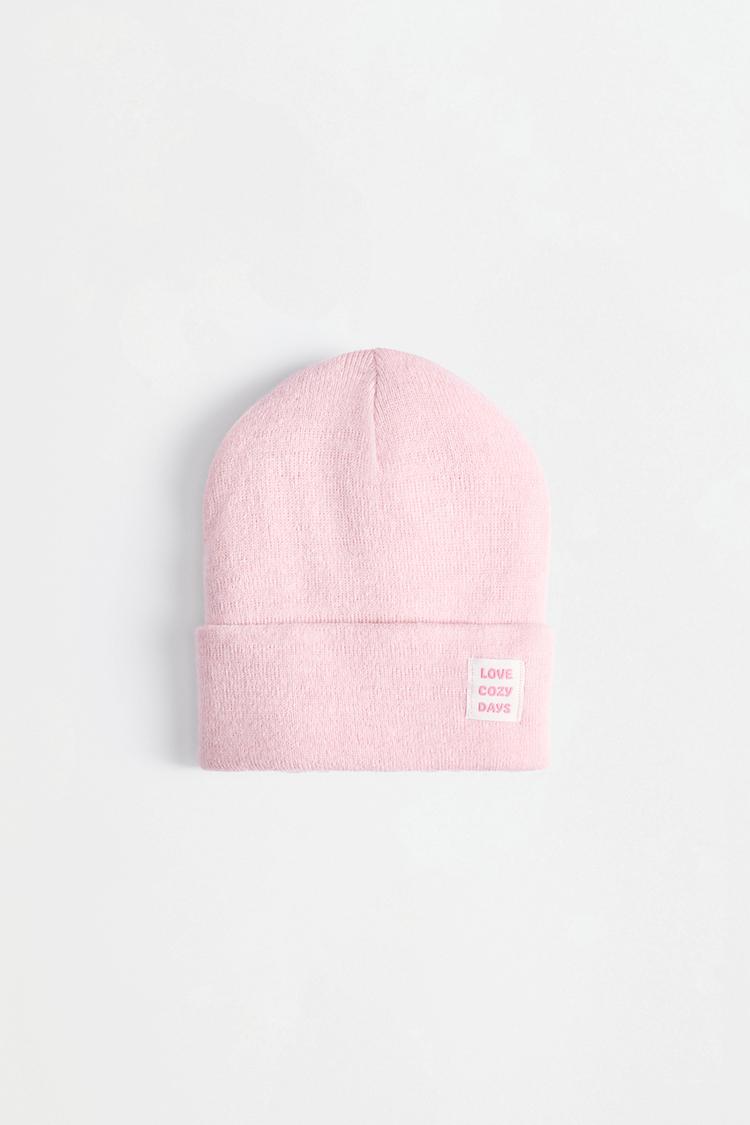 Knit beanie with label — PINK