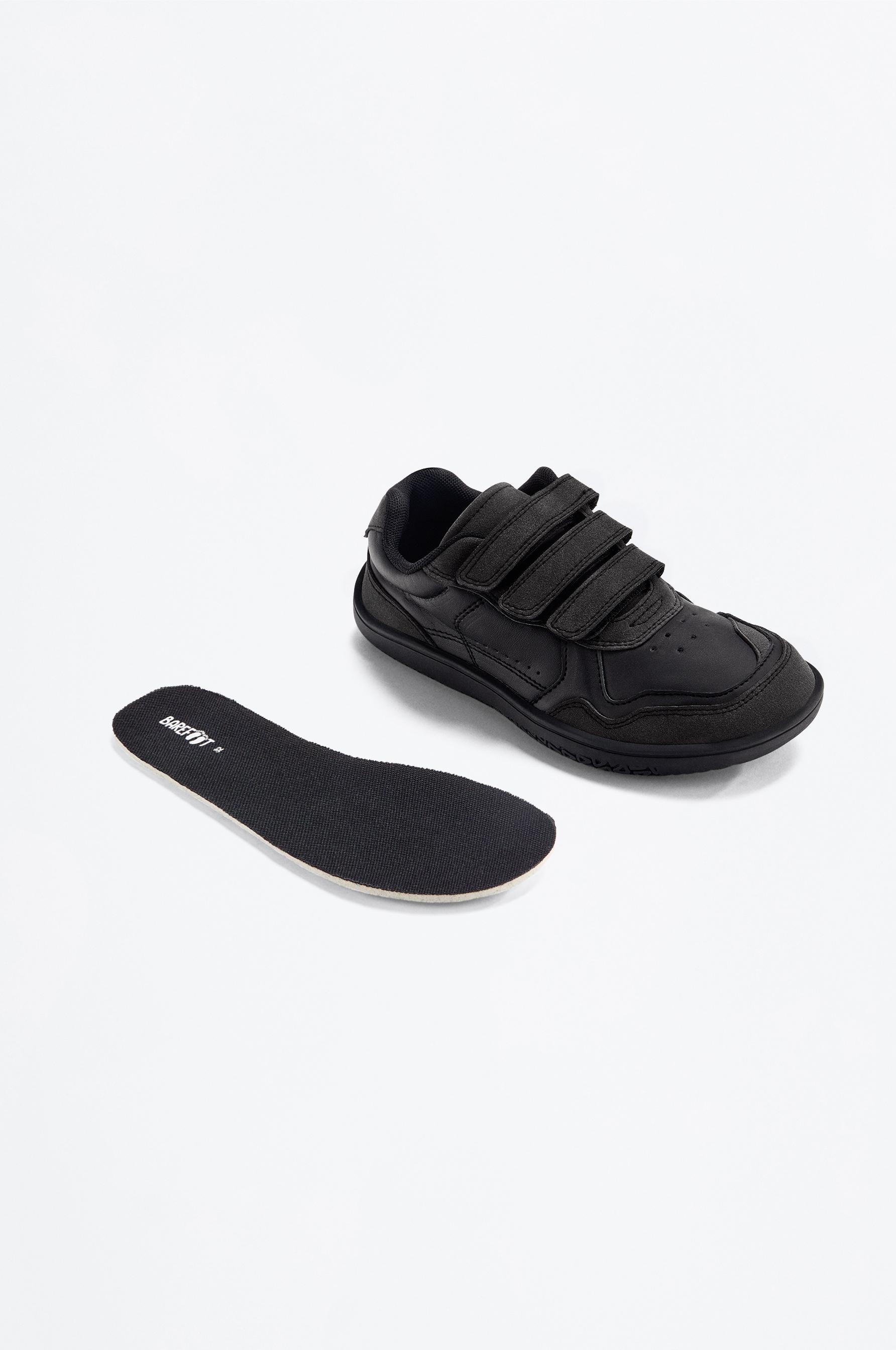 Casual sneakers — BLACK