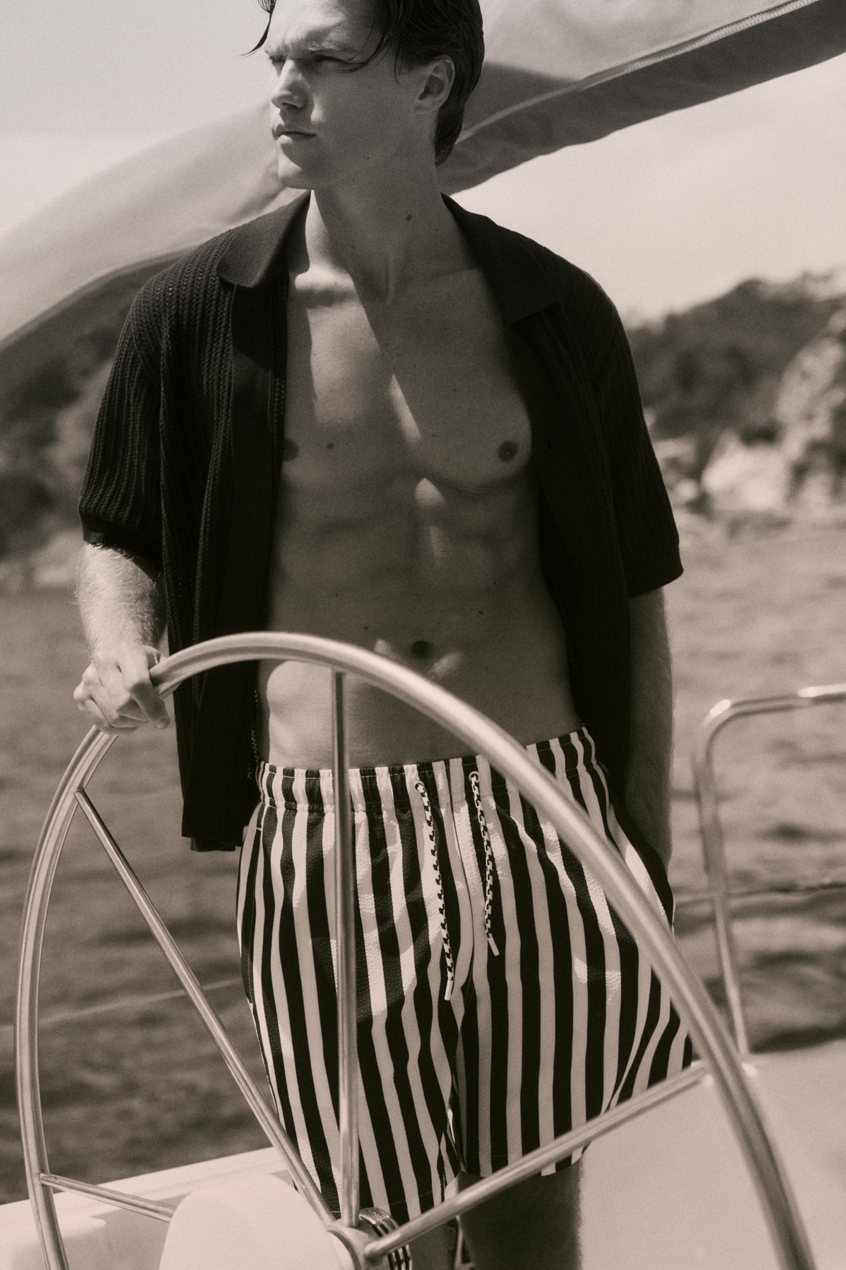 Long seersucker swim trunks — NAVY