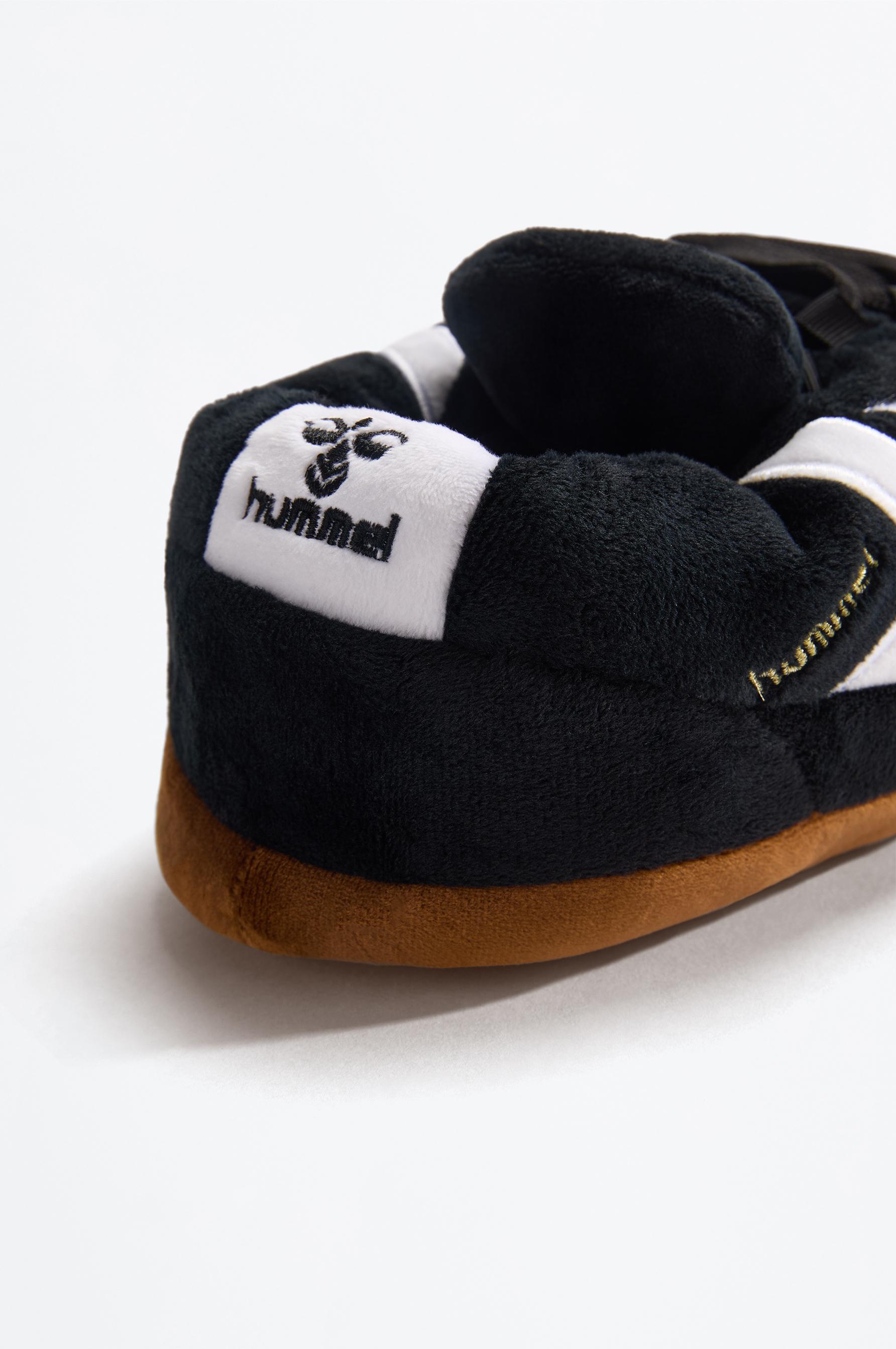 Hummel voluminous house slippers — BLACK